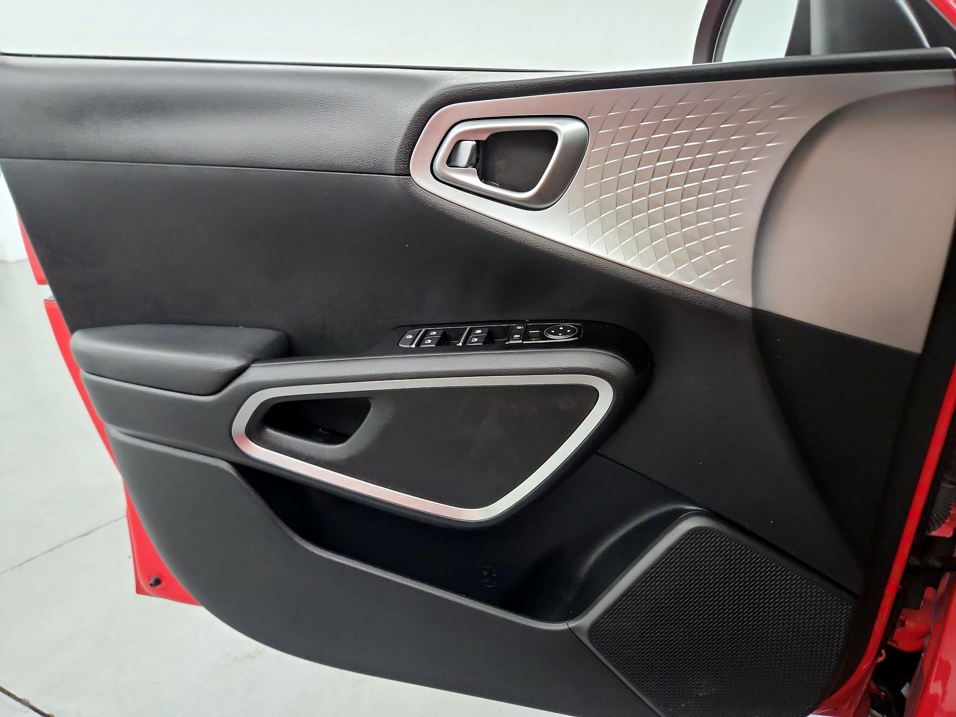 Thumbnail: 2022 Kia Soul - 12