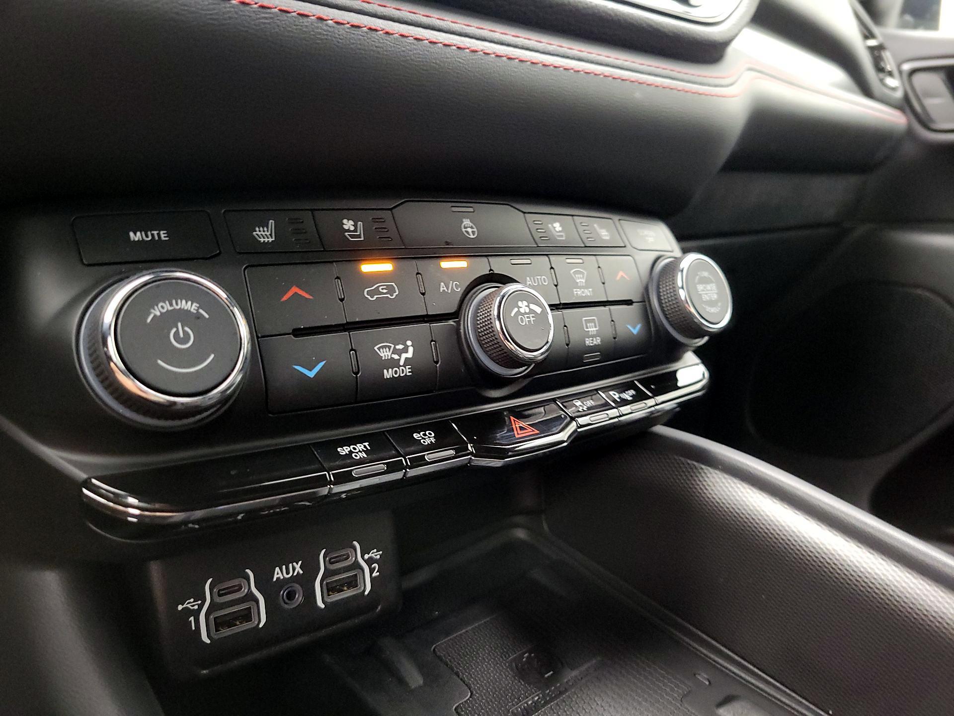 Thumbnail: 2024 Dodge Durango - 17