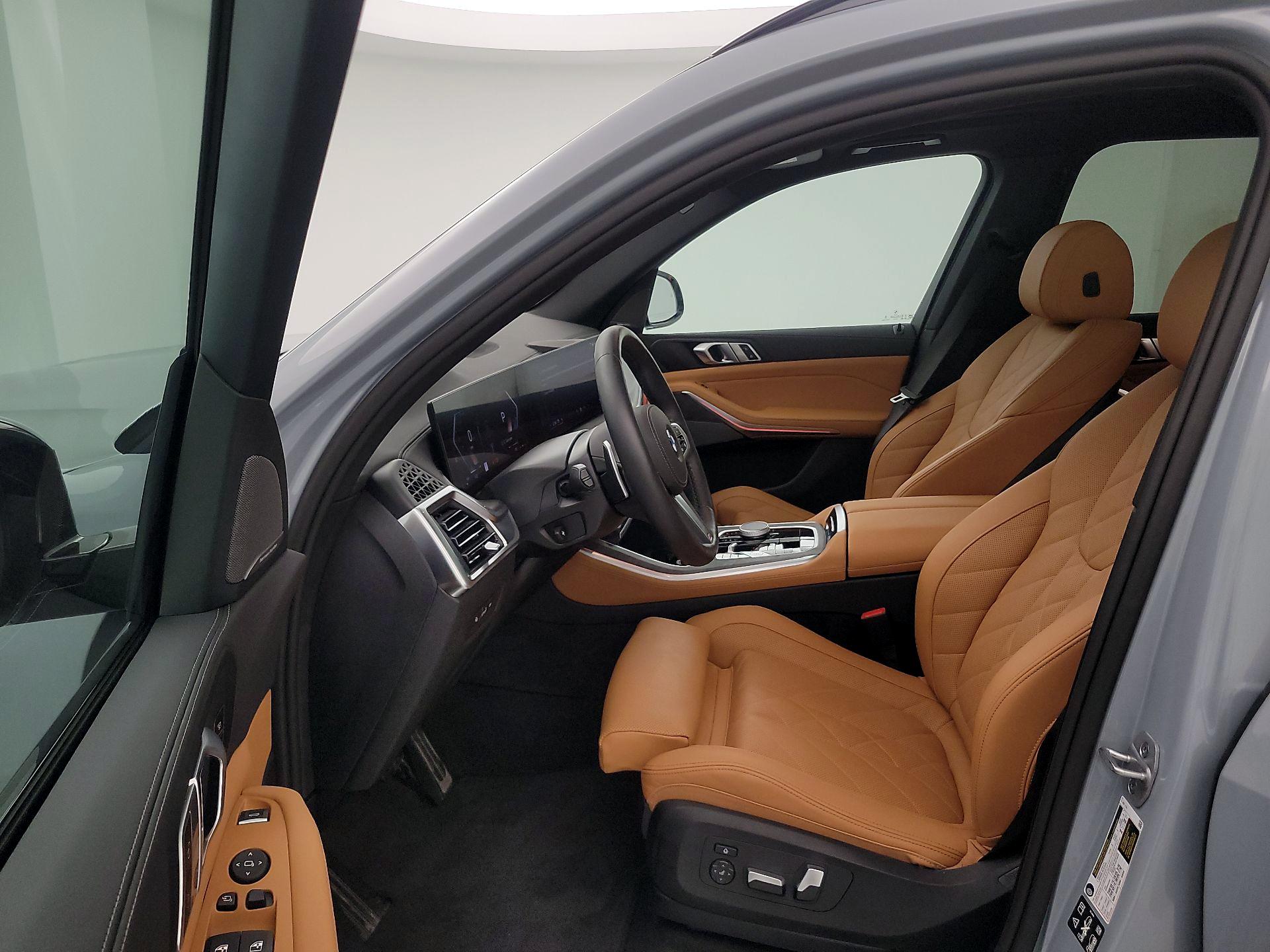 Thumbnail: 2026 BMW X5 - 11