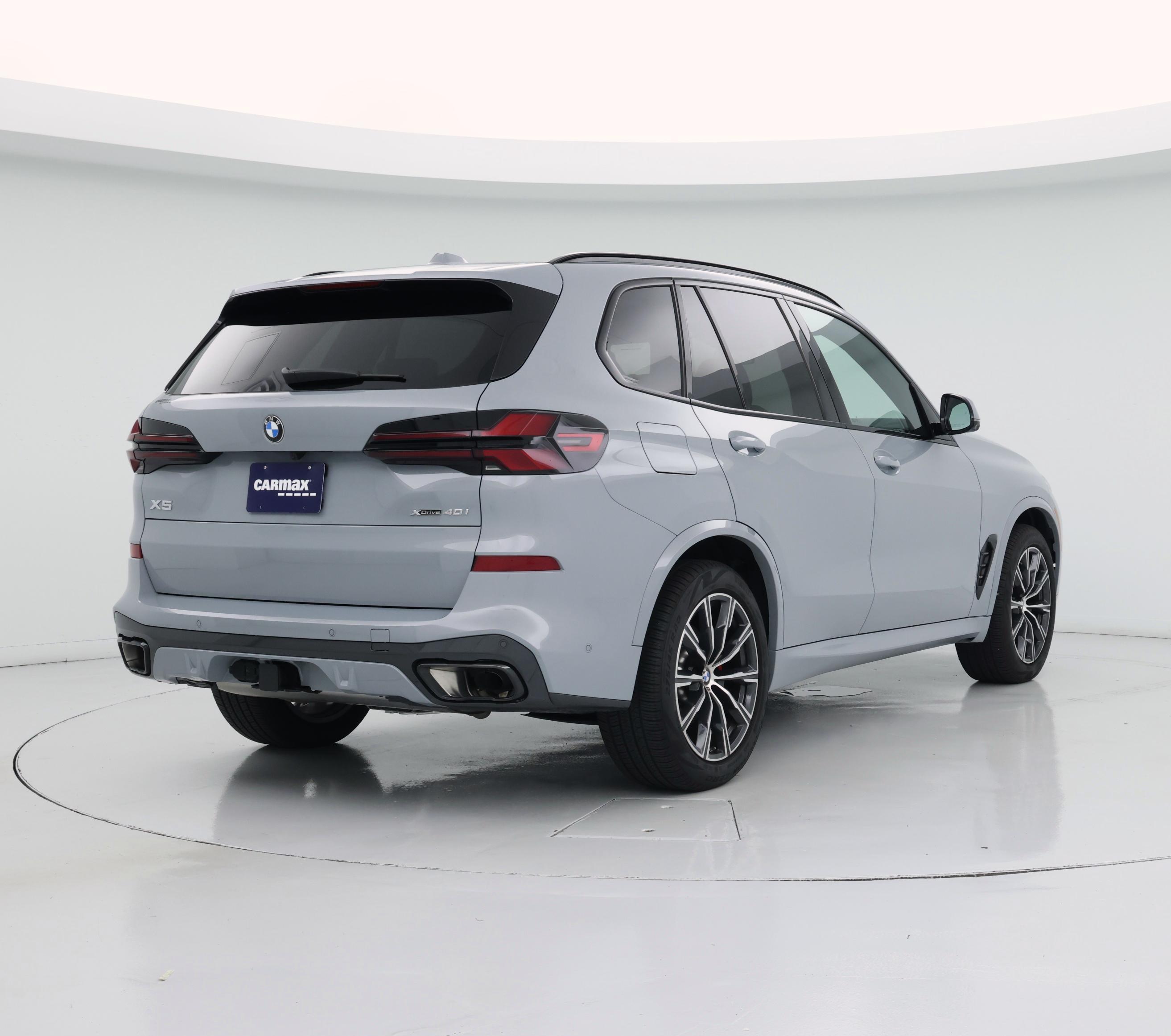 Thumbnail: 2026 BMW X5 - 8