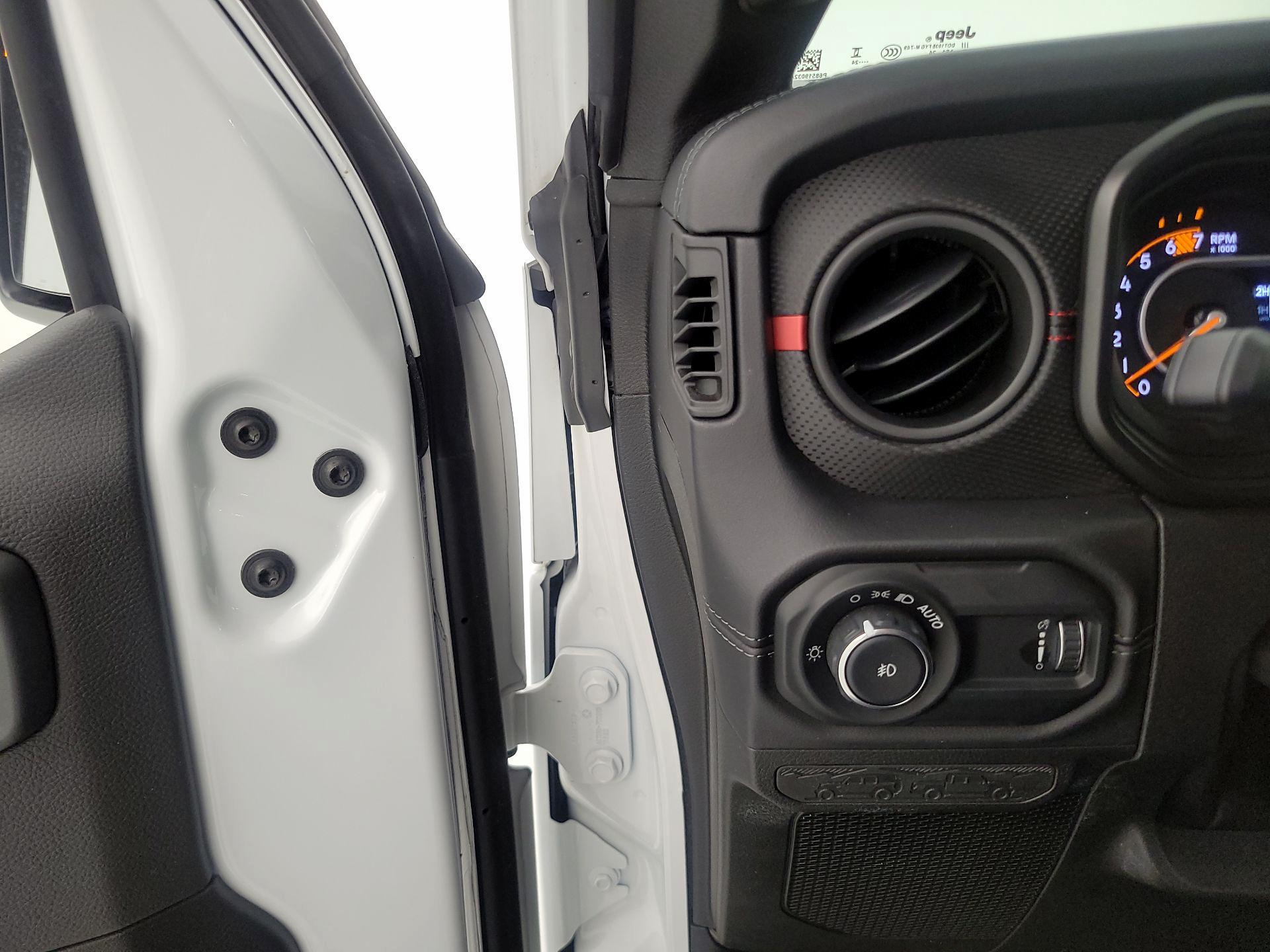 Thumbnail: 2024 Jeep Wrangler - 13