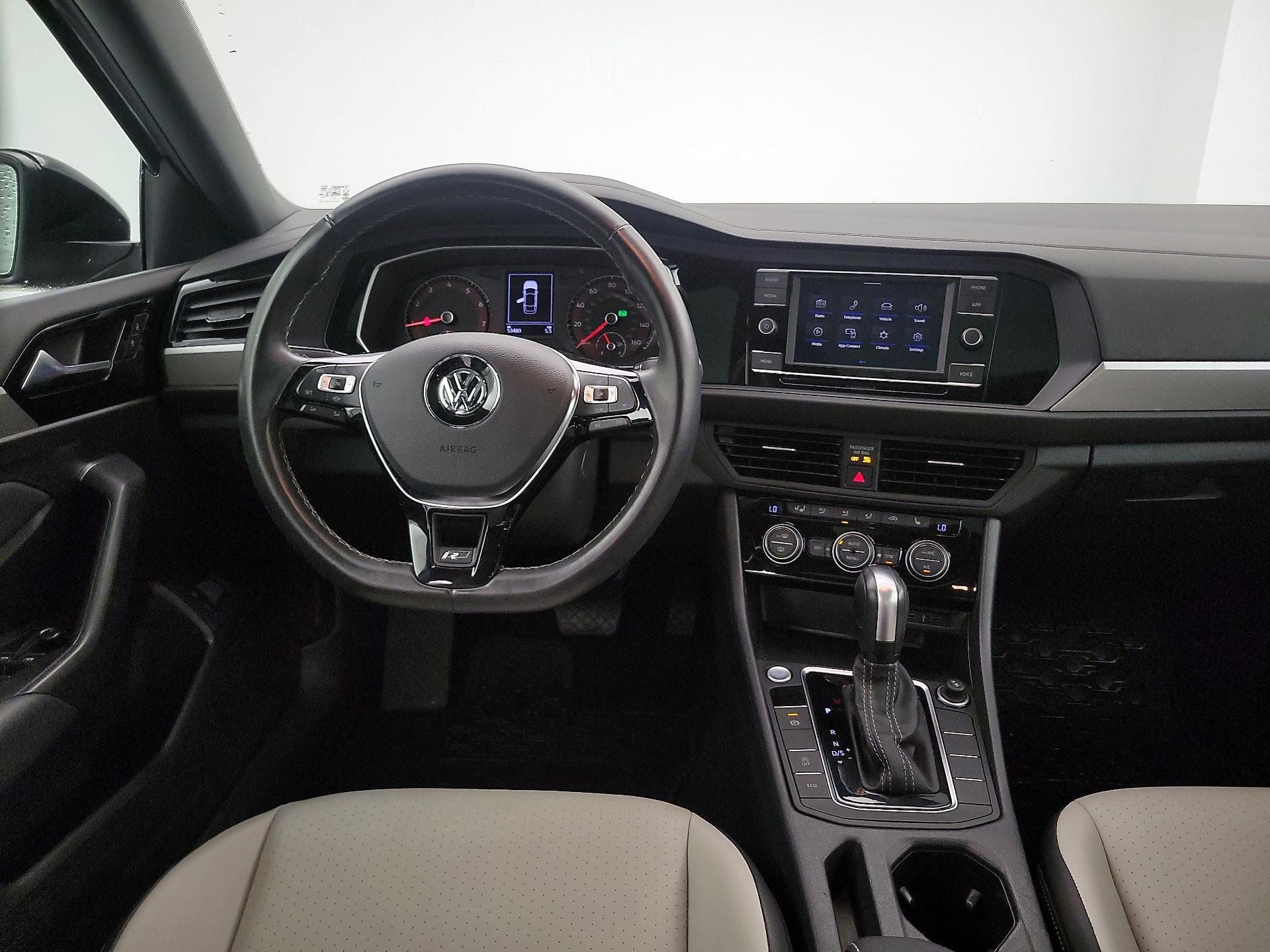 Thumbnail: 2021 Volkswagen Jetta - 10