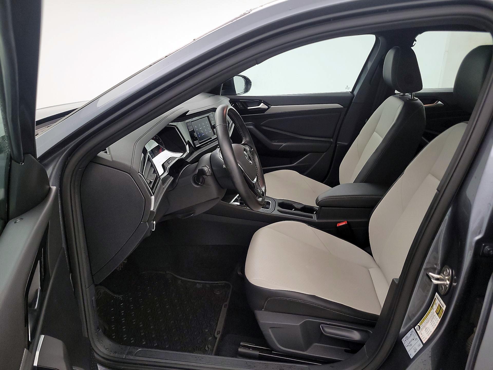Thumbnail: 2021 Volkswagen Jetta - 11