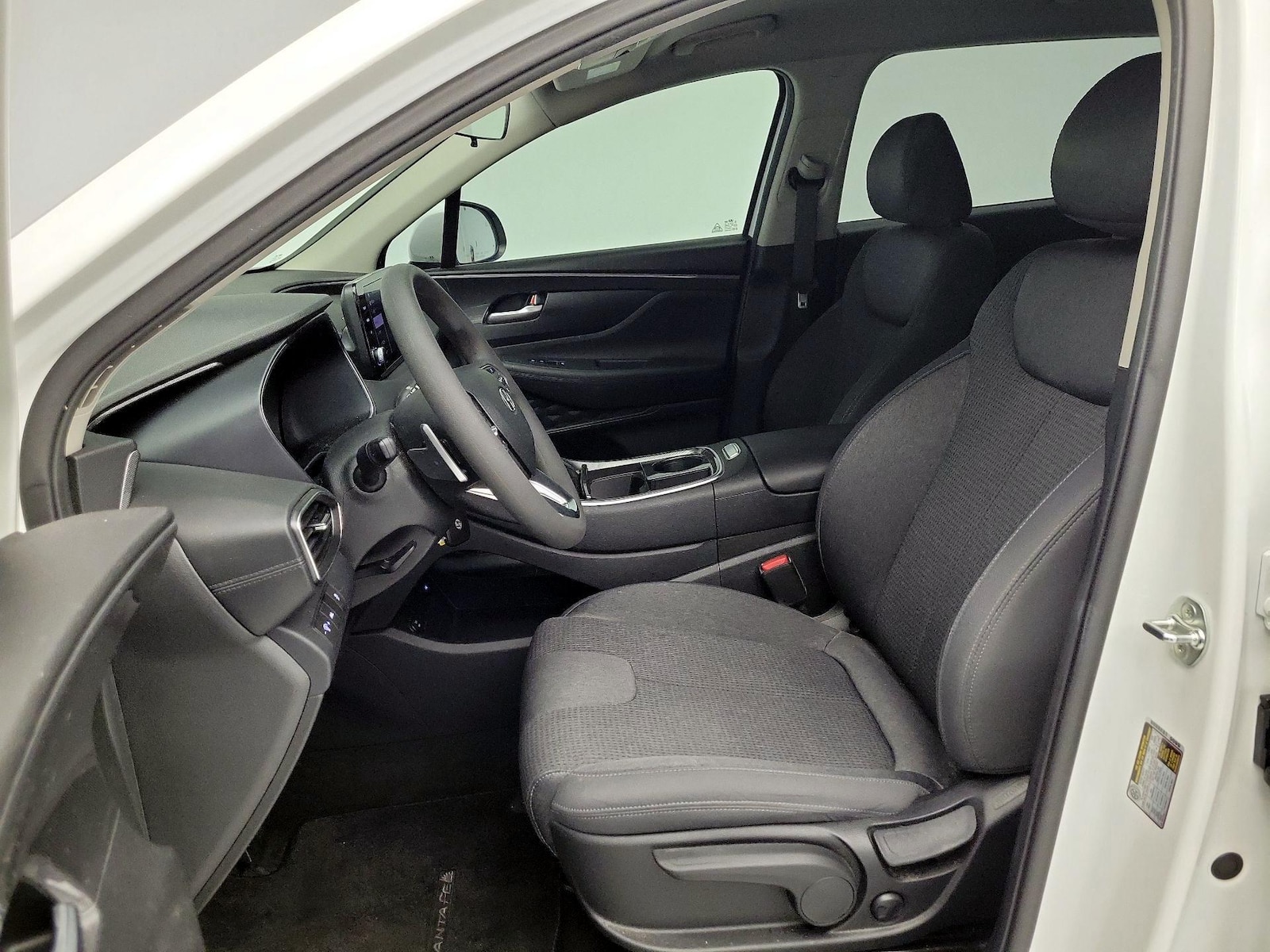 2023 Hyundai Santa Fe SE - Photo 12
