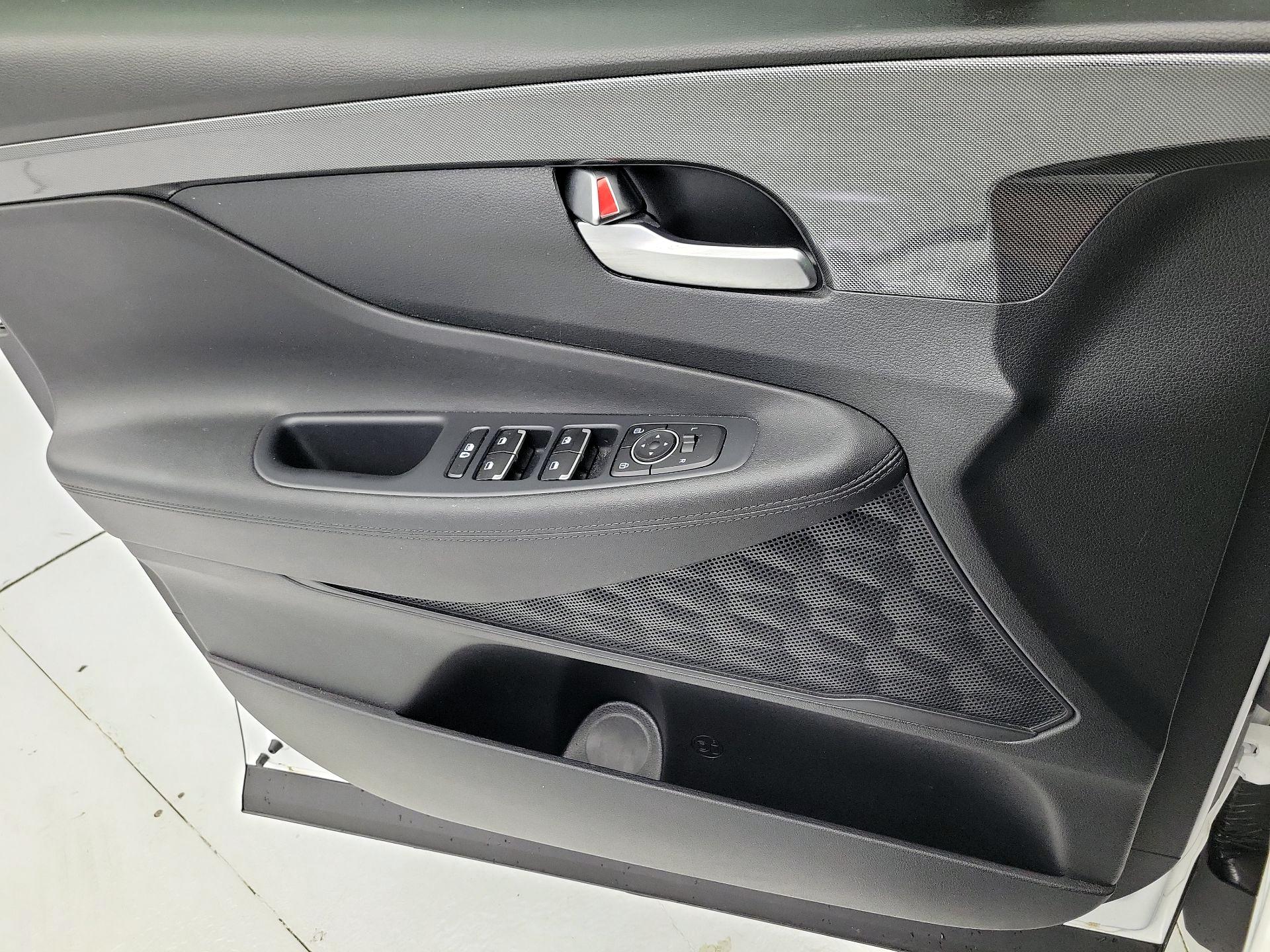 Thumbnail: 2023 Hyundai Santa Fe - 12