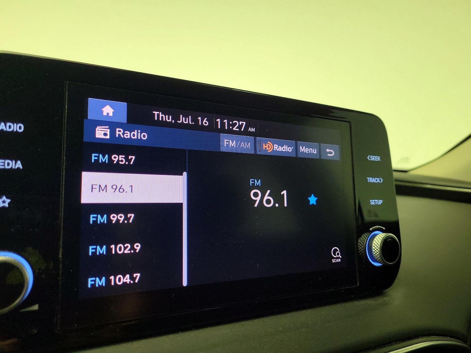 2023 Hyundai Santa Fe SE - Photo 16