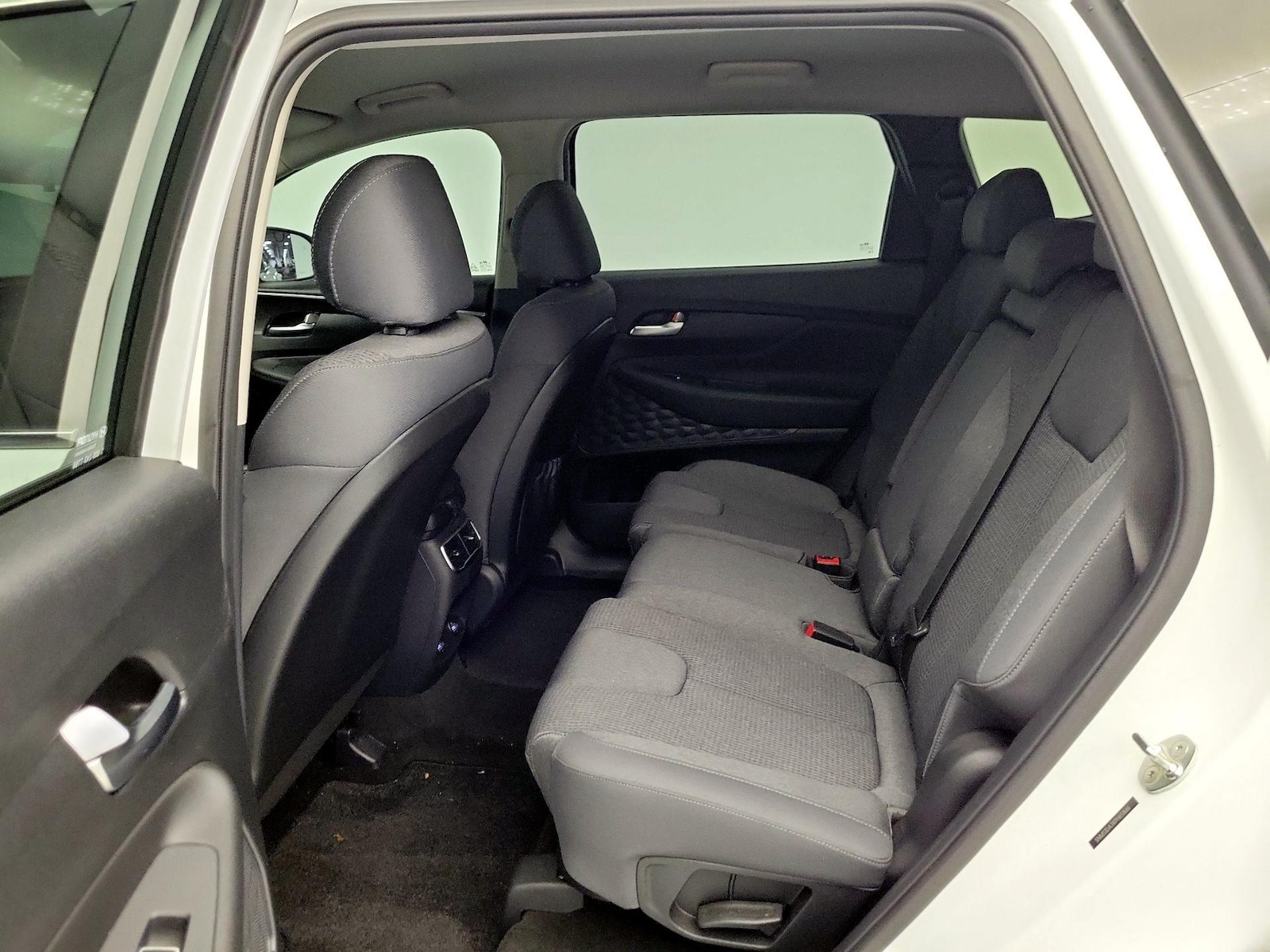 2023 Hyundai Santa Fe SE - Photo 20