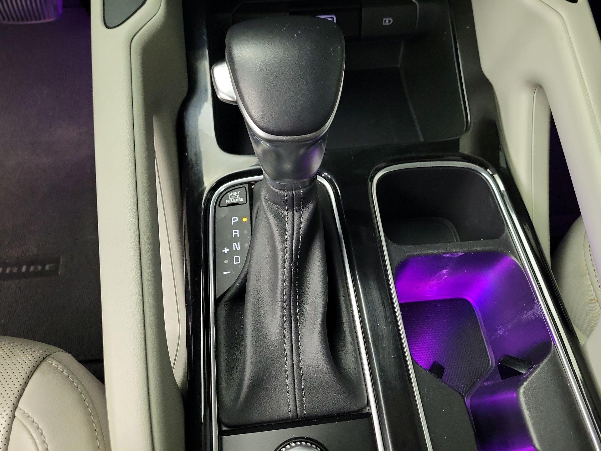 Thumbnail: 2020 Kia Telluride - 17