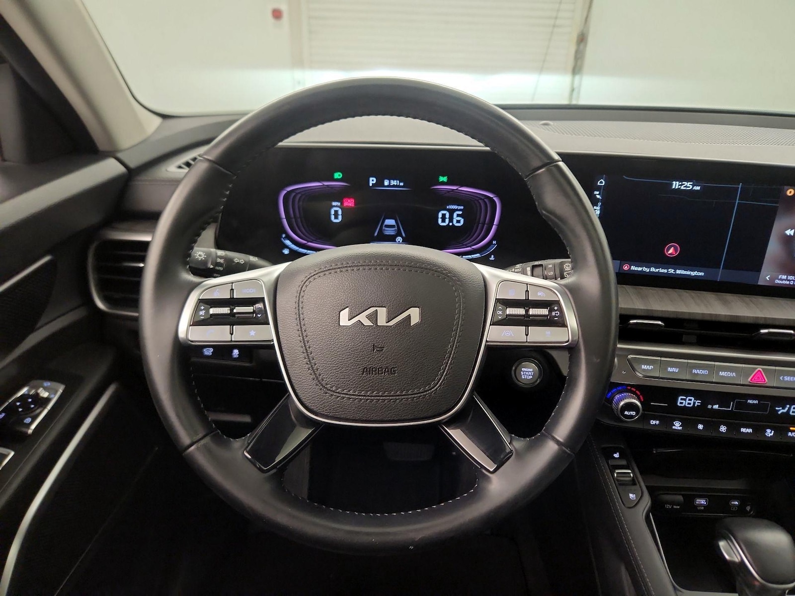 2023 Kia Telluride EX - Photo 11