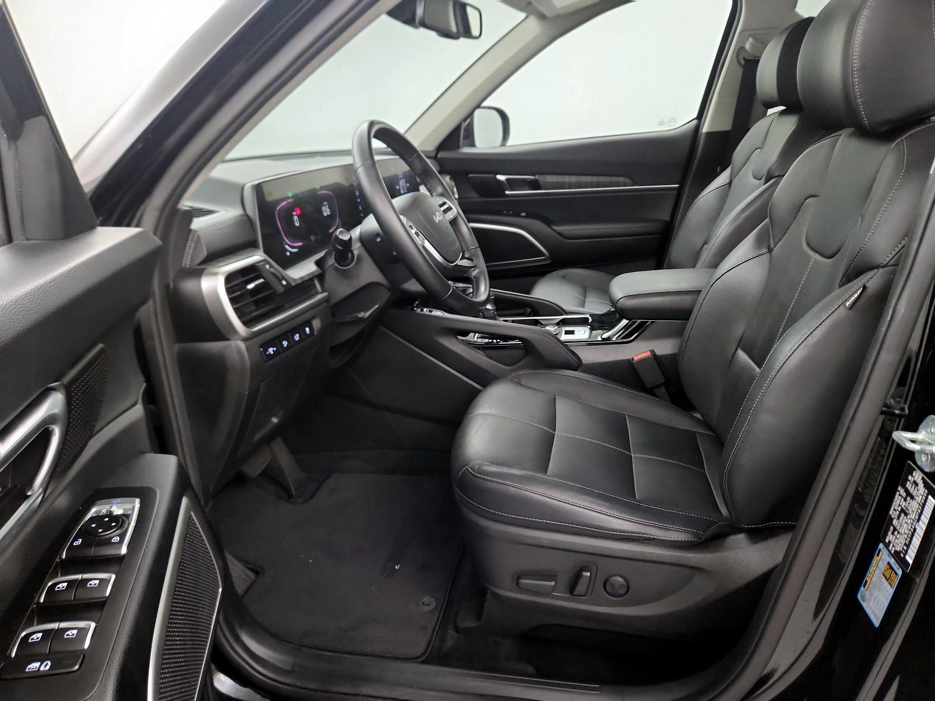 Thumbnail: 2023 Kia Telluride - 11