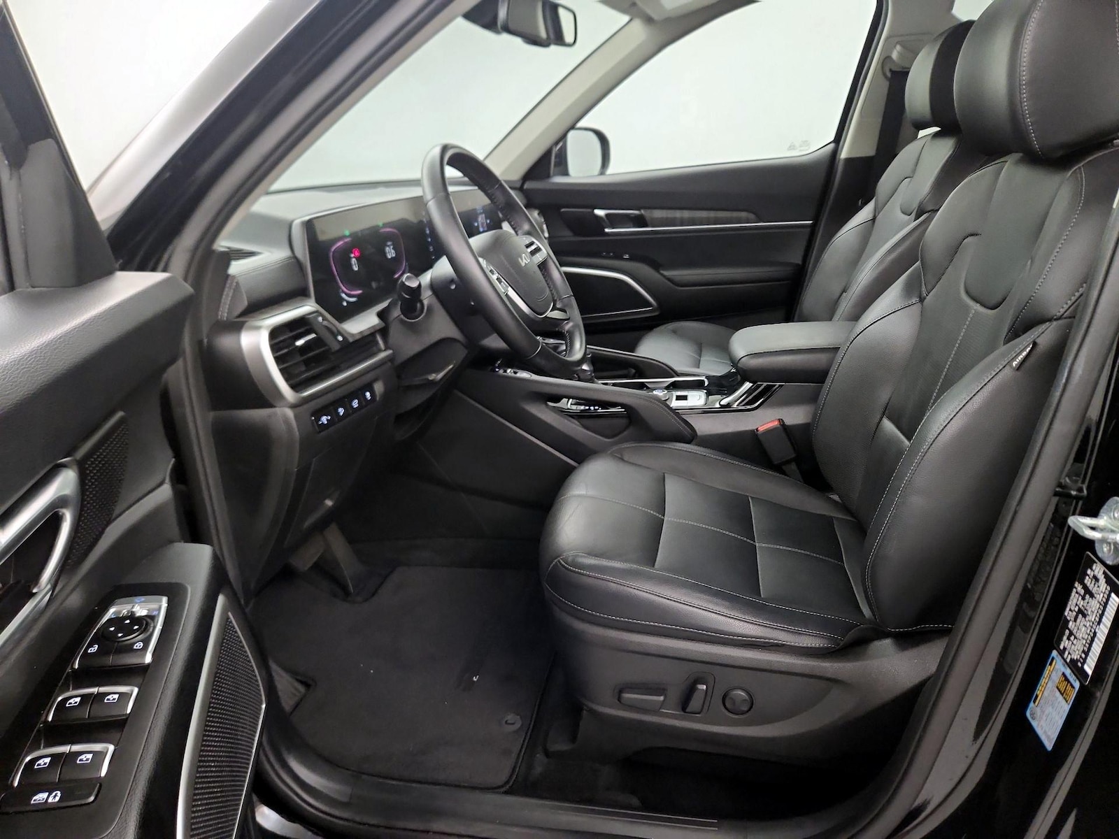 2023 Kia Telluride EX - Photo 12