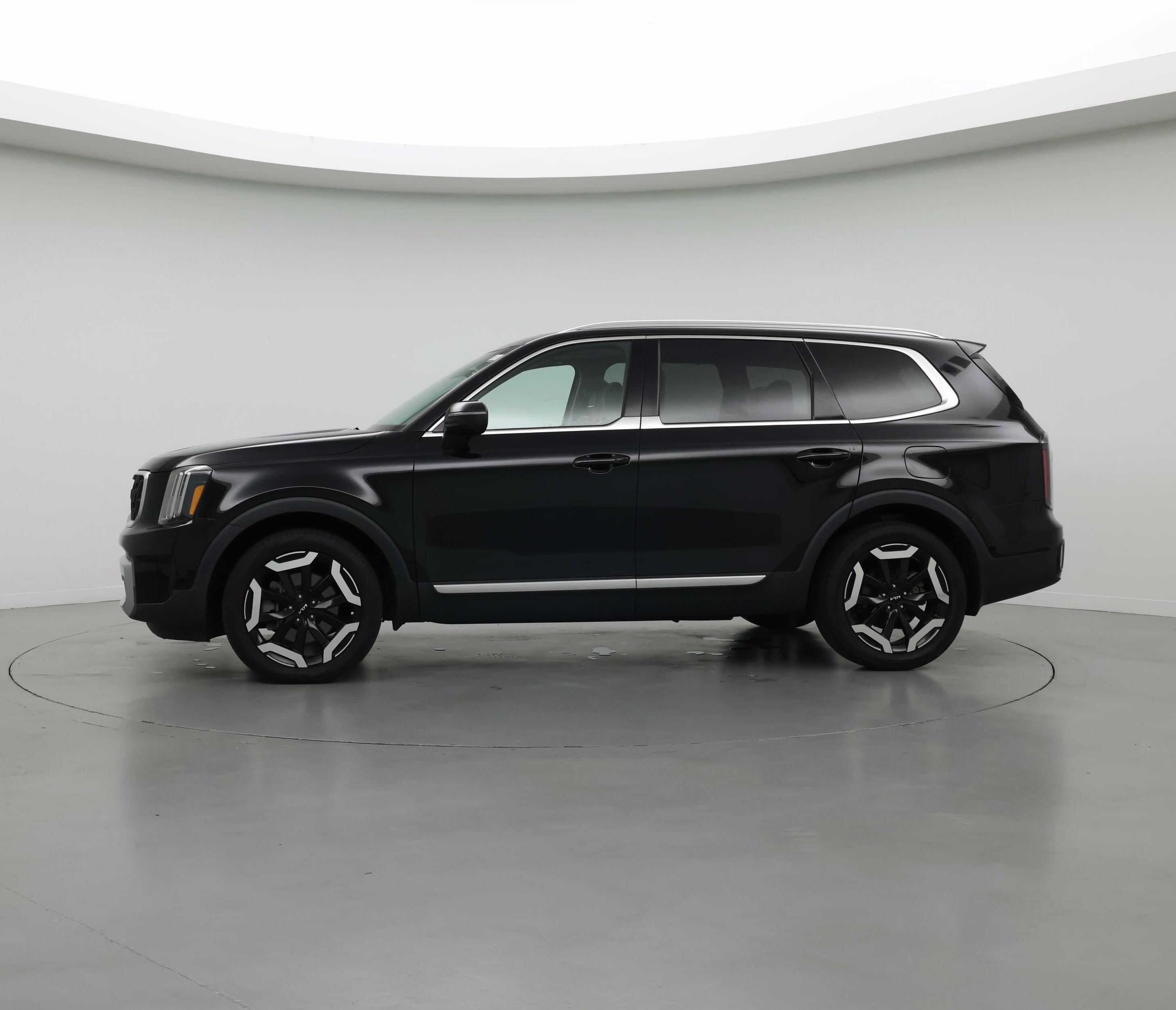 Thumbnail: 2023 Kia Telluride - 3