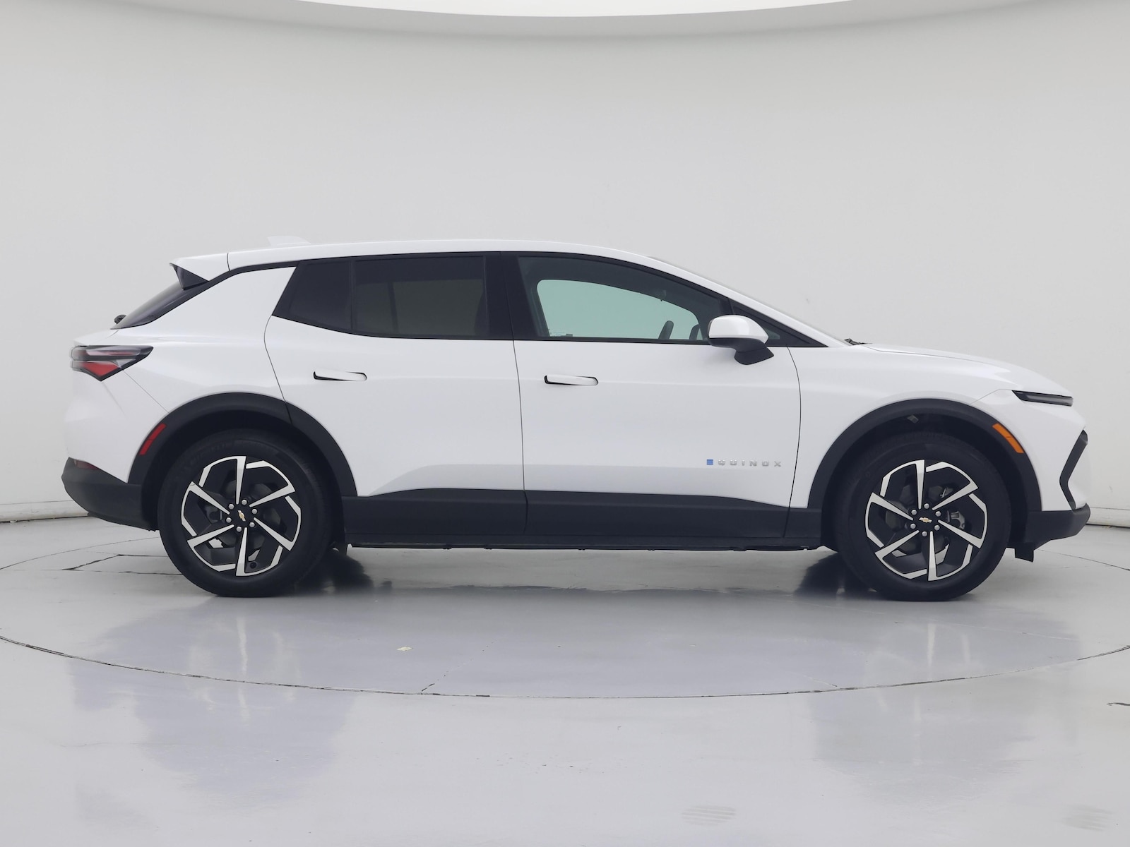 2026 Chevrolet Equinox EV 1LT - Photo 8