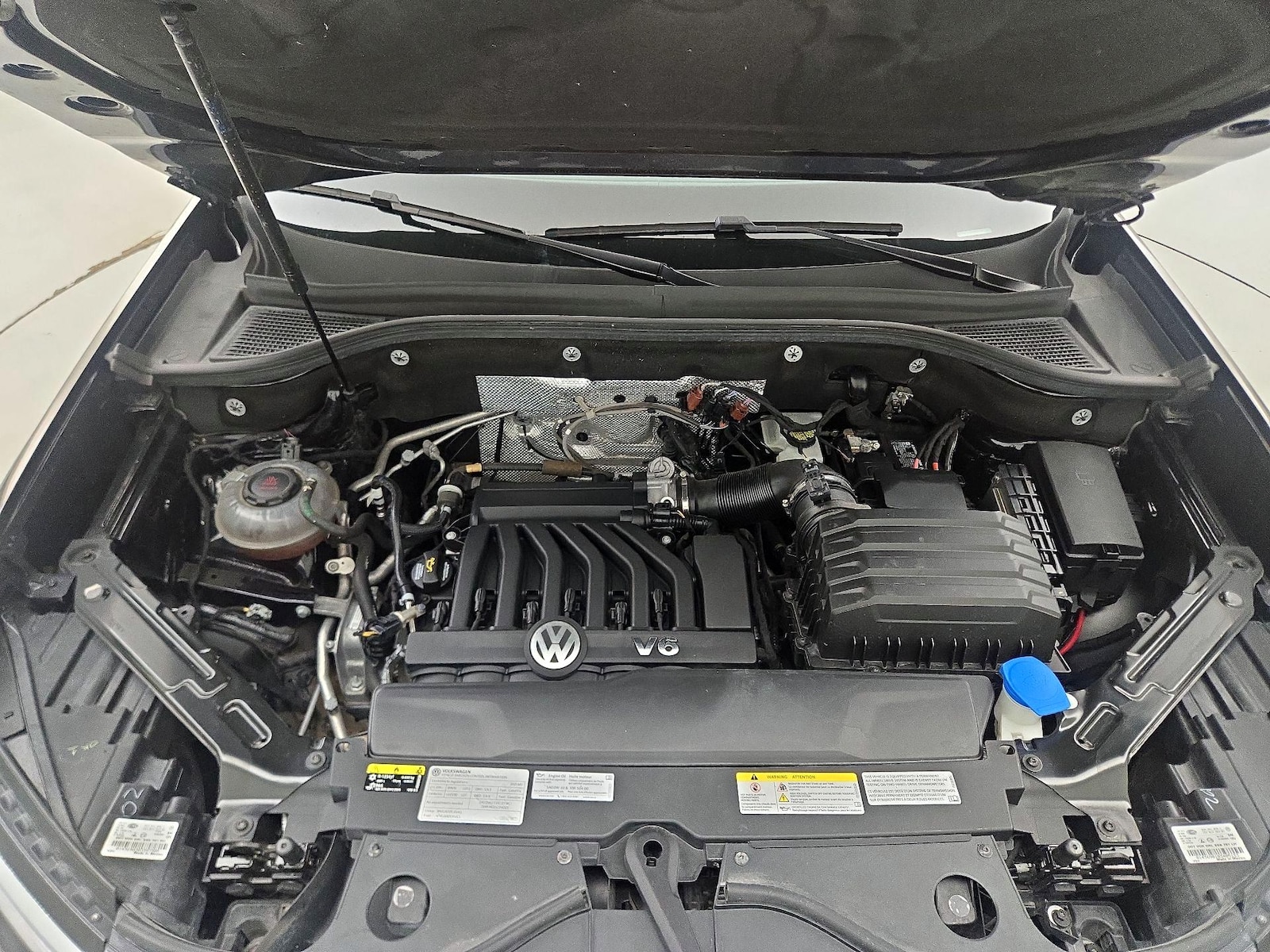 2021 Volkswagen Atlas SE w/Tech R-Line - Photo 24