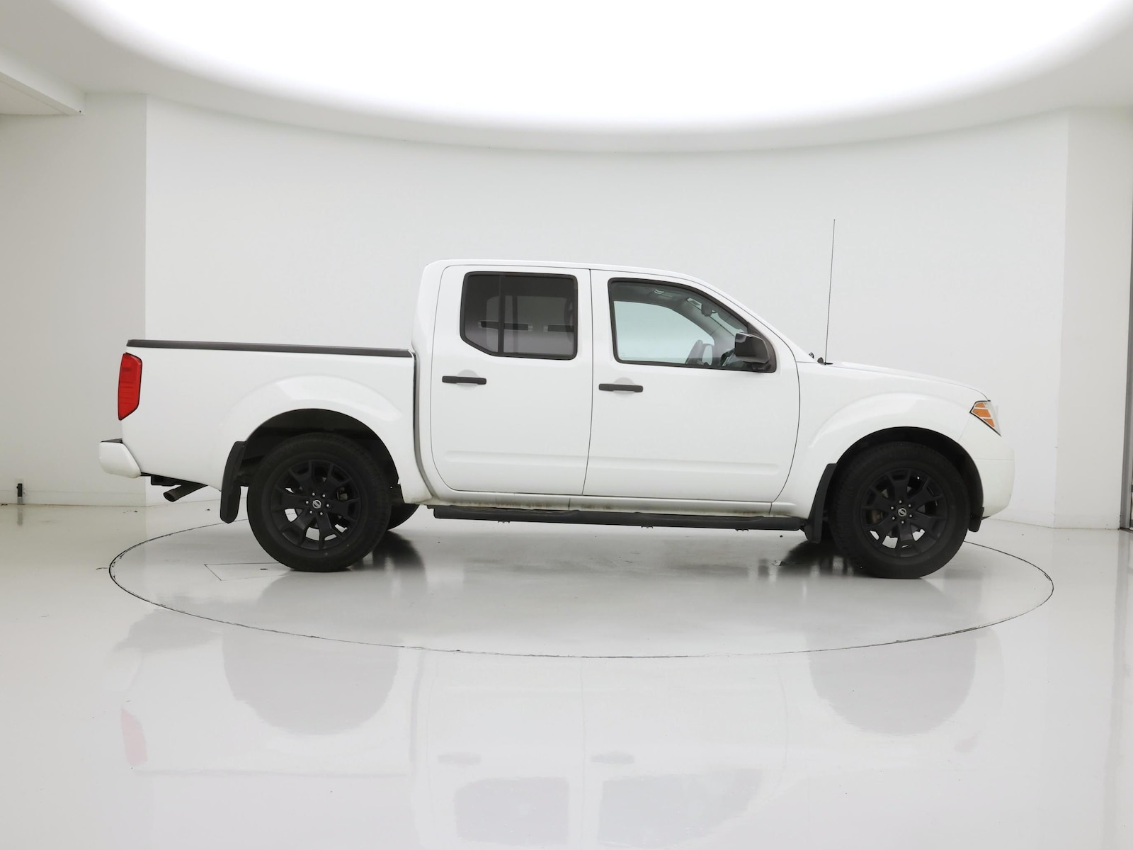 2020 Nissan Frontier SV - Photo 8