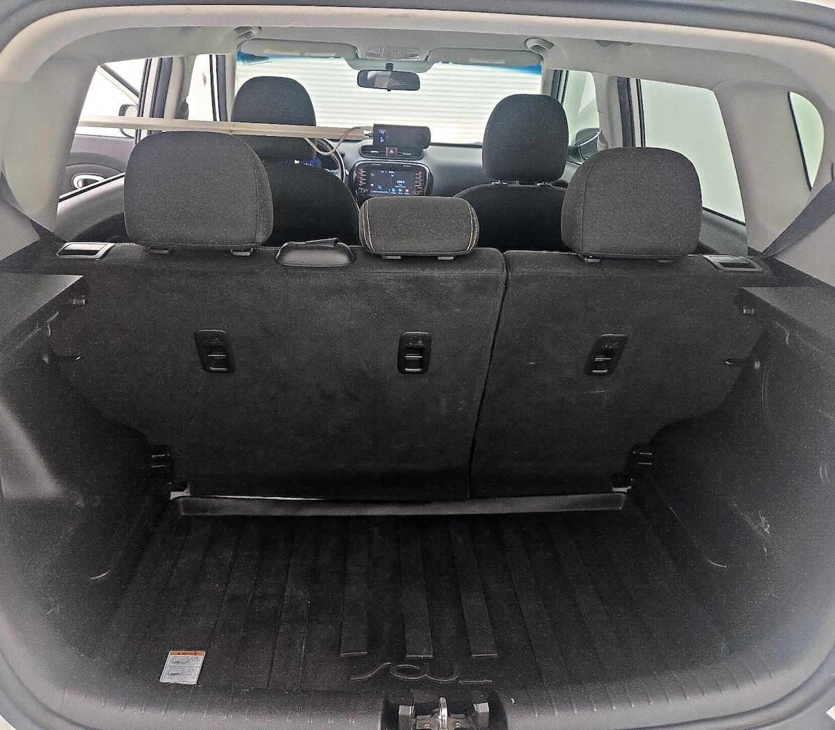 Trunk/Cargo (Seats Up)