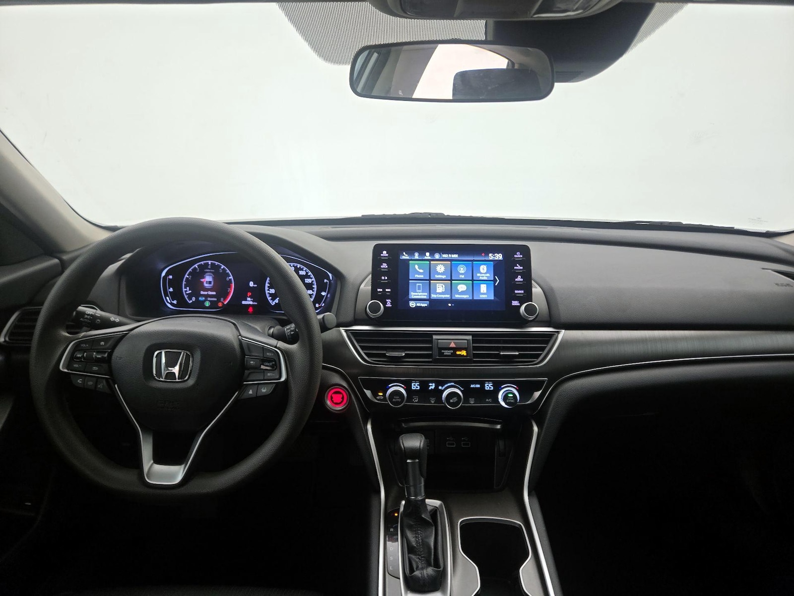 Apple CarPlay® & Android Auto™