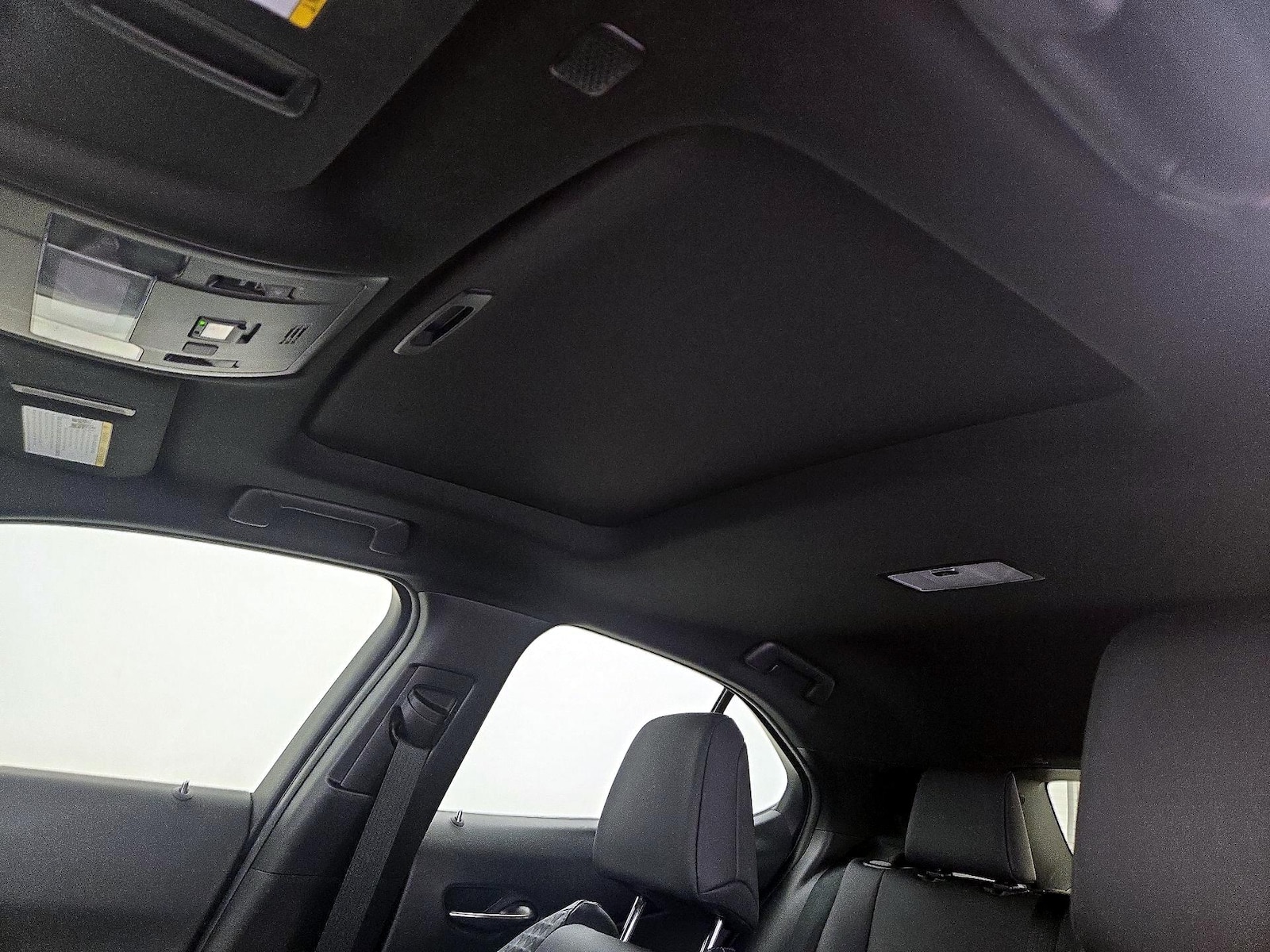 Sunroof(s) & Overhead Airbags