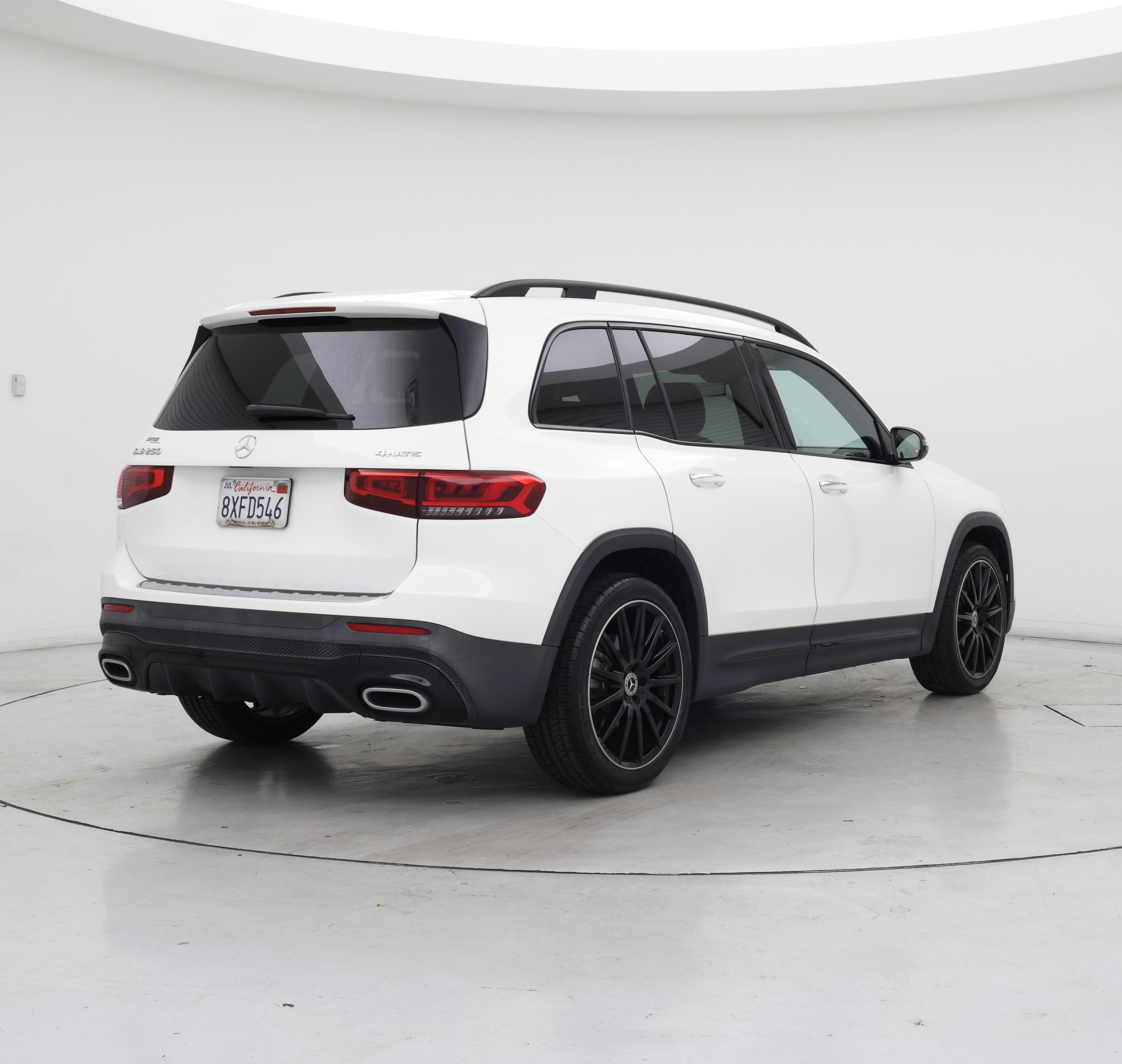 Thumbnail: 2021 Mercedes-Benz GLB - 8