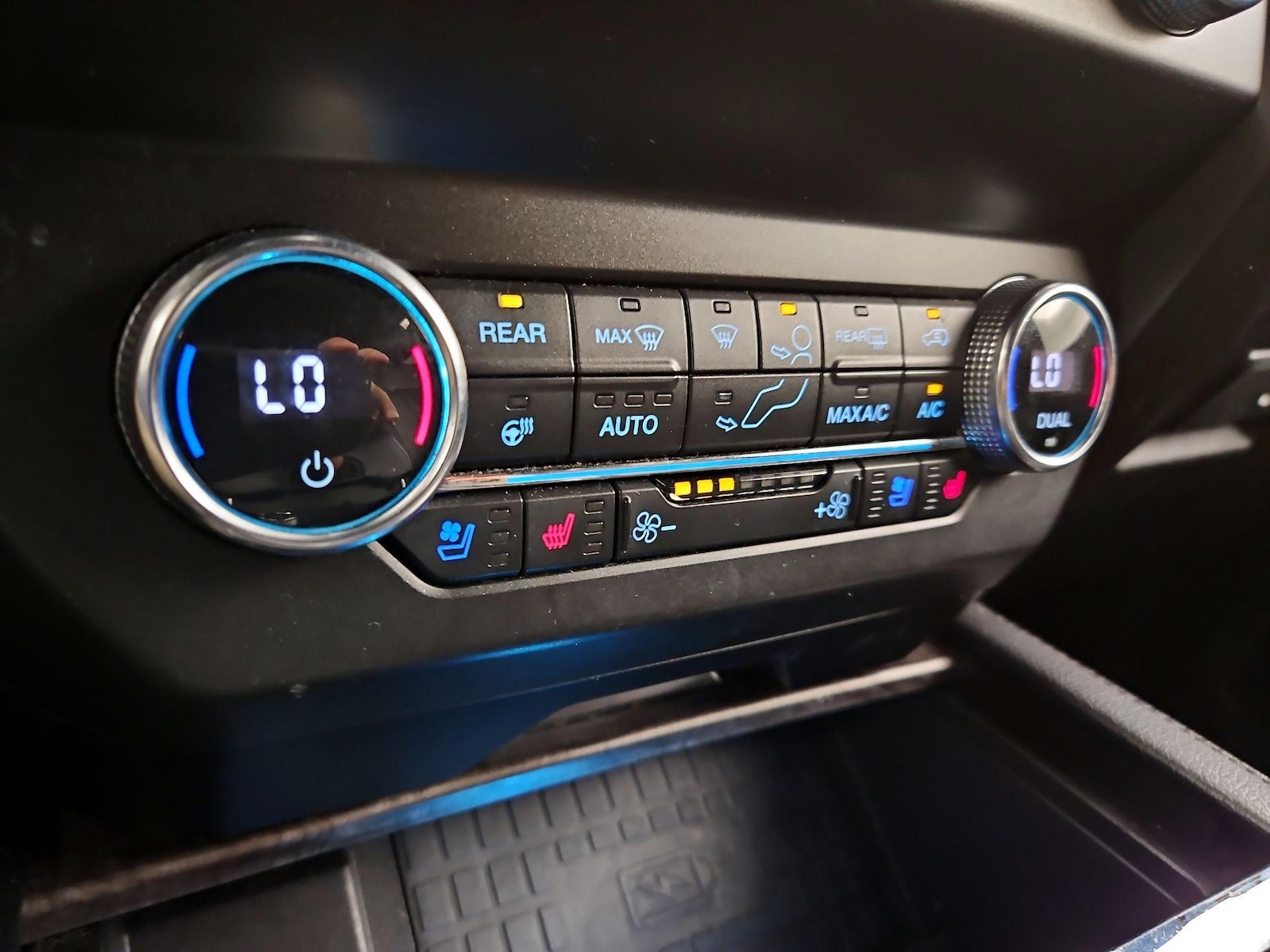 2019 Ford Expedition Limited - Photo 18