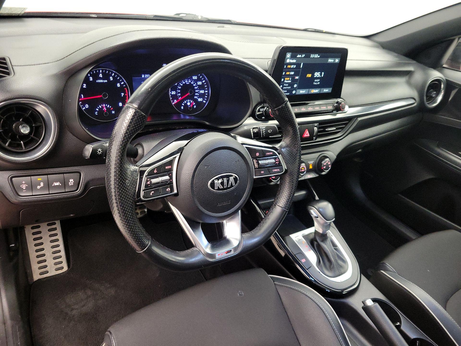 Thumbnail: 2021 Kia Forte - 9