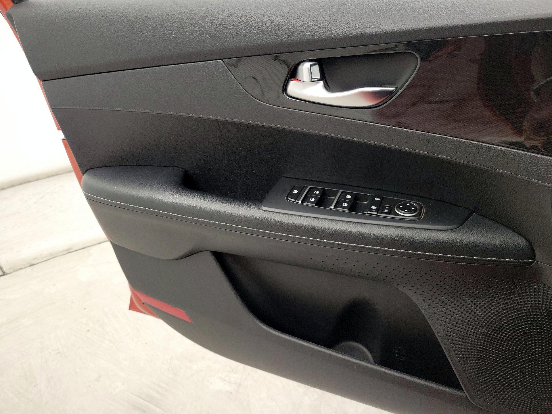Thumbnail: 2021 Kia Forte - 12