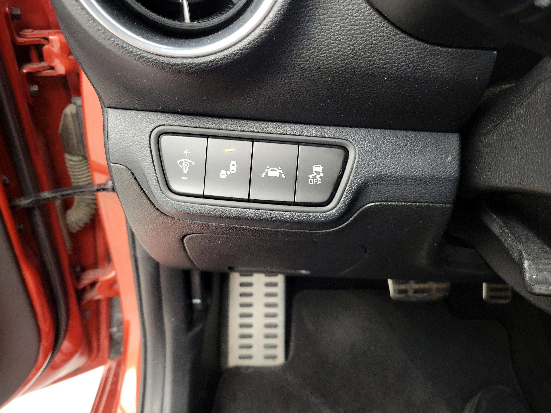 Thumbnail: 2021 Kia Forte - 13