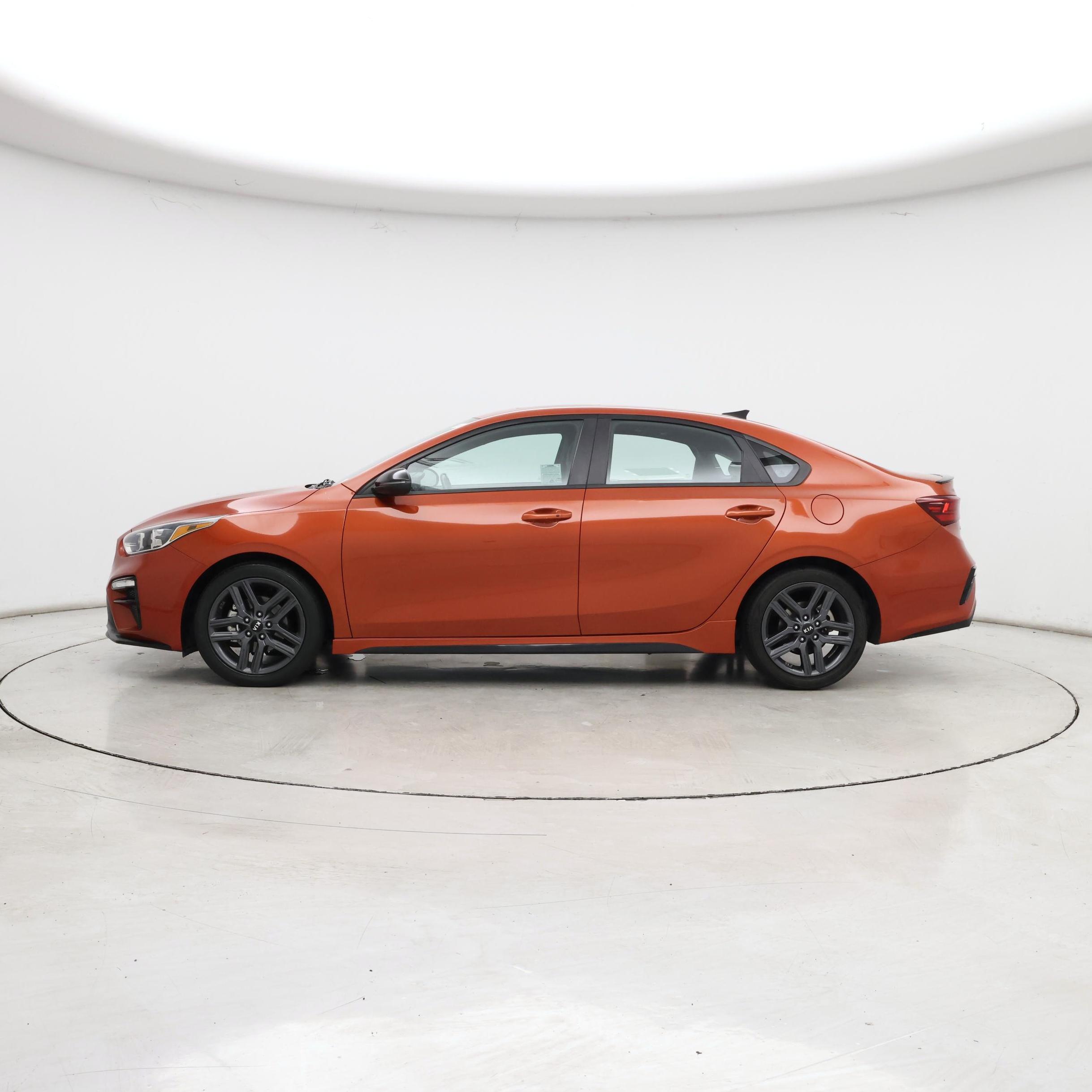 Thumbnail: 2021 Kia Forte - 3