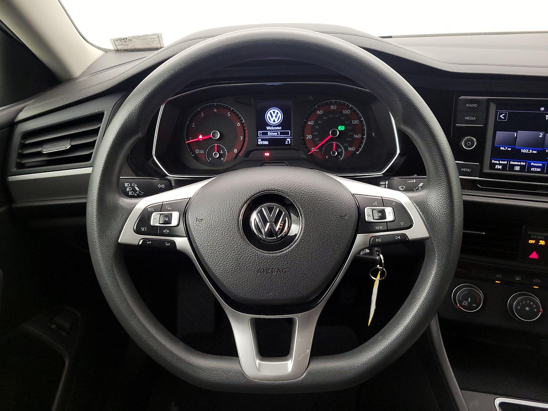 Thumbnail: 2020 Volkswagen Jetta - 10