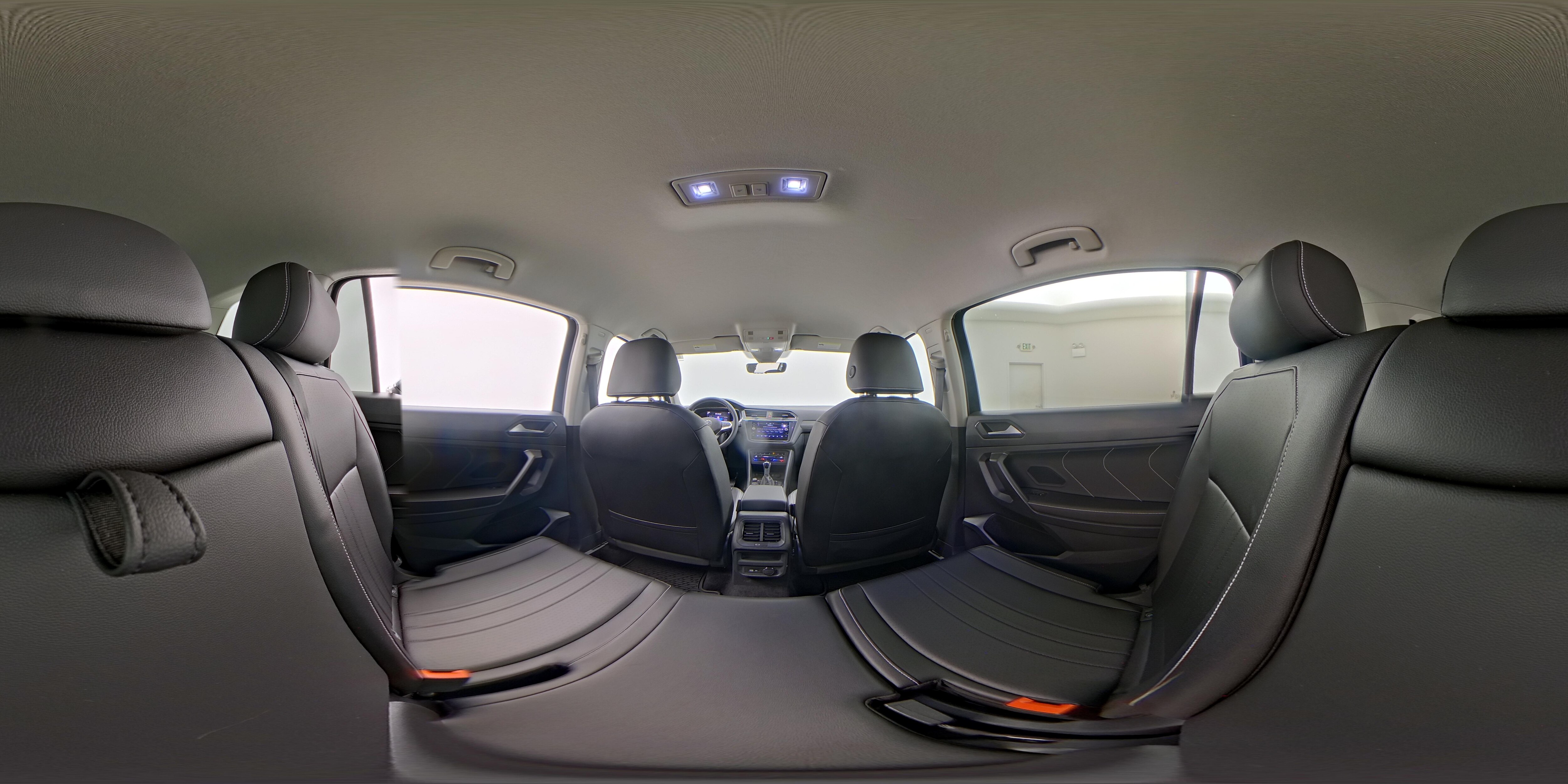 2022 Volkswagen Tiguan SE - Photo 27