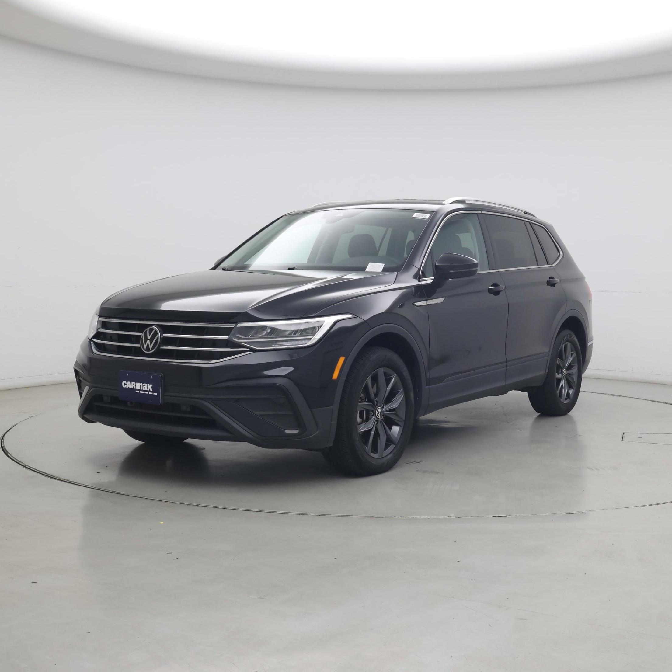 Thumbnail: 2022 Volkswagen Tiguan - 4