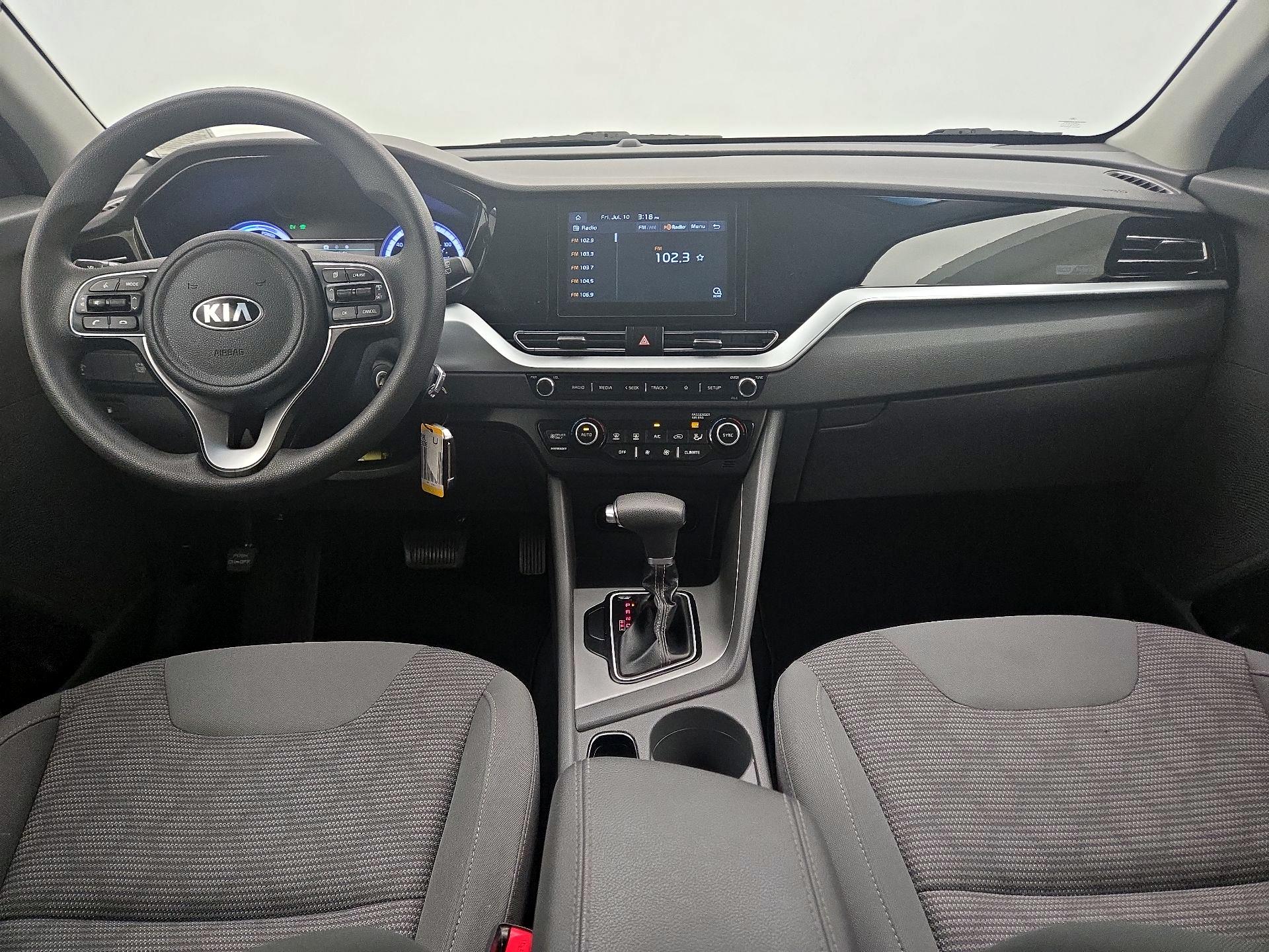 Thumbnail: 2020 Kia Niro - 9