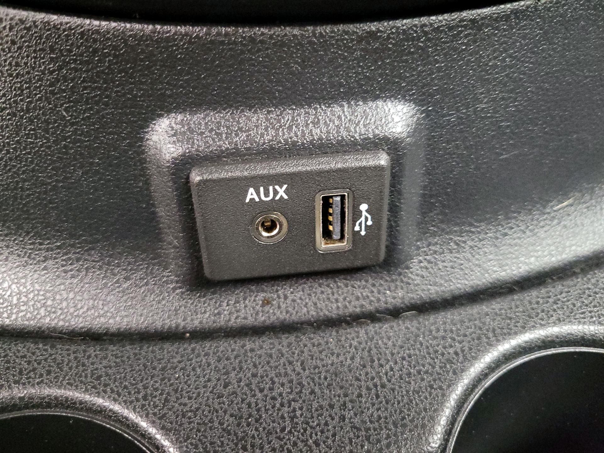 Thumbnail: 2018 Nissan Versa Note - 18