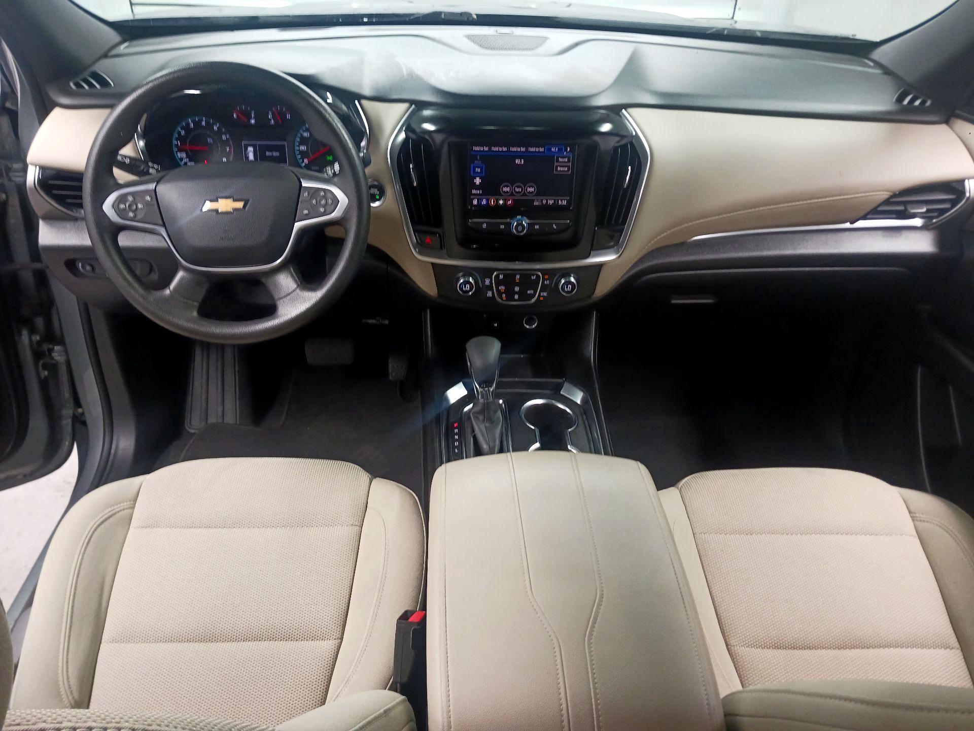 Thumbnail: 2023 Chevrolet Traverse - 9