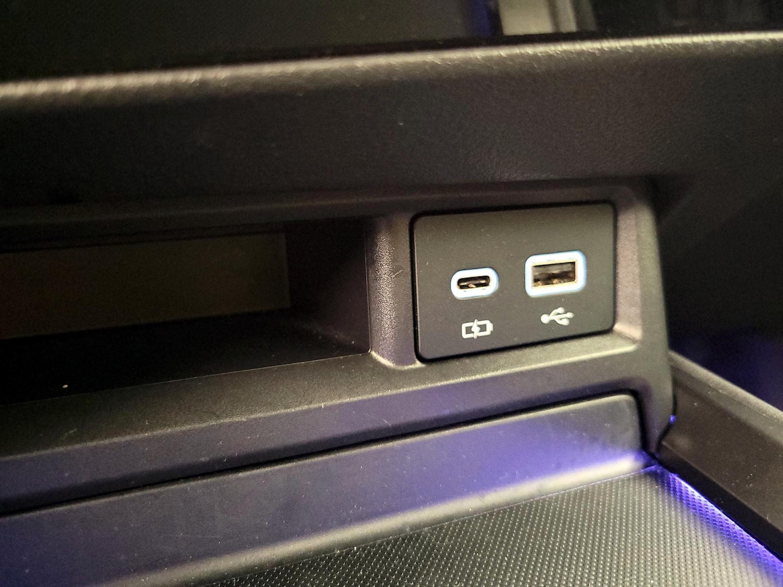2025 Lexus NX Hybrid 350h - Photo 19