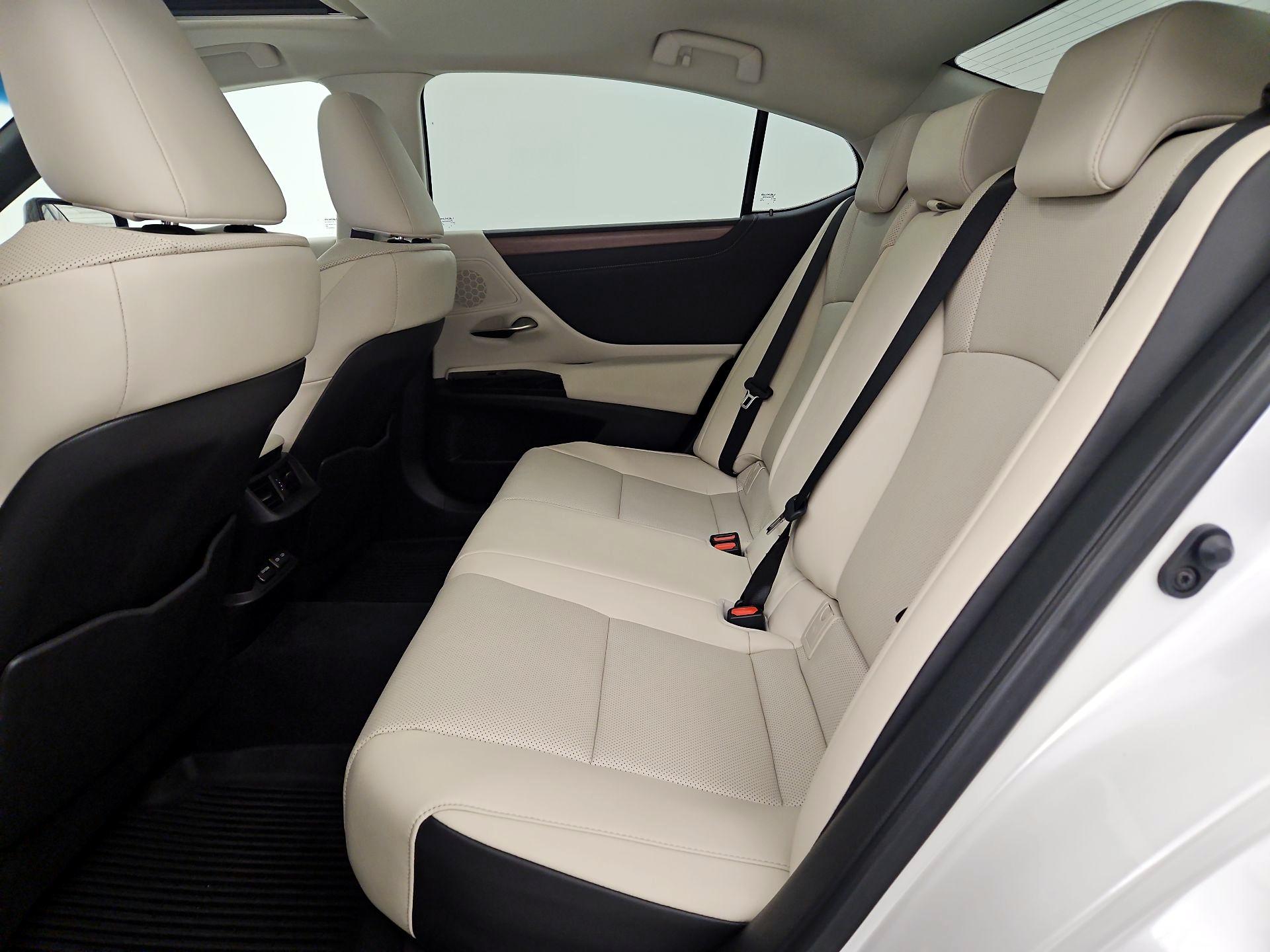 Thumbnail: 2024 Lexus ES - 20