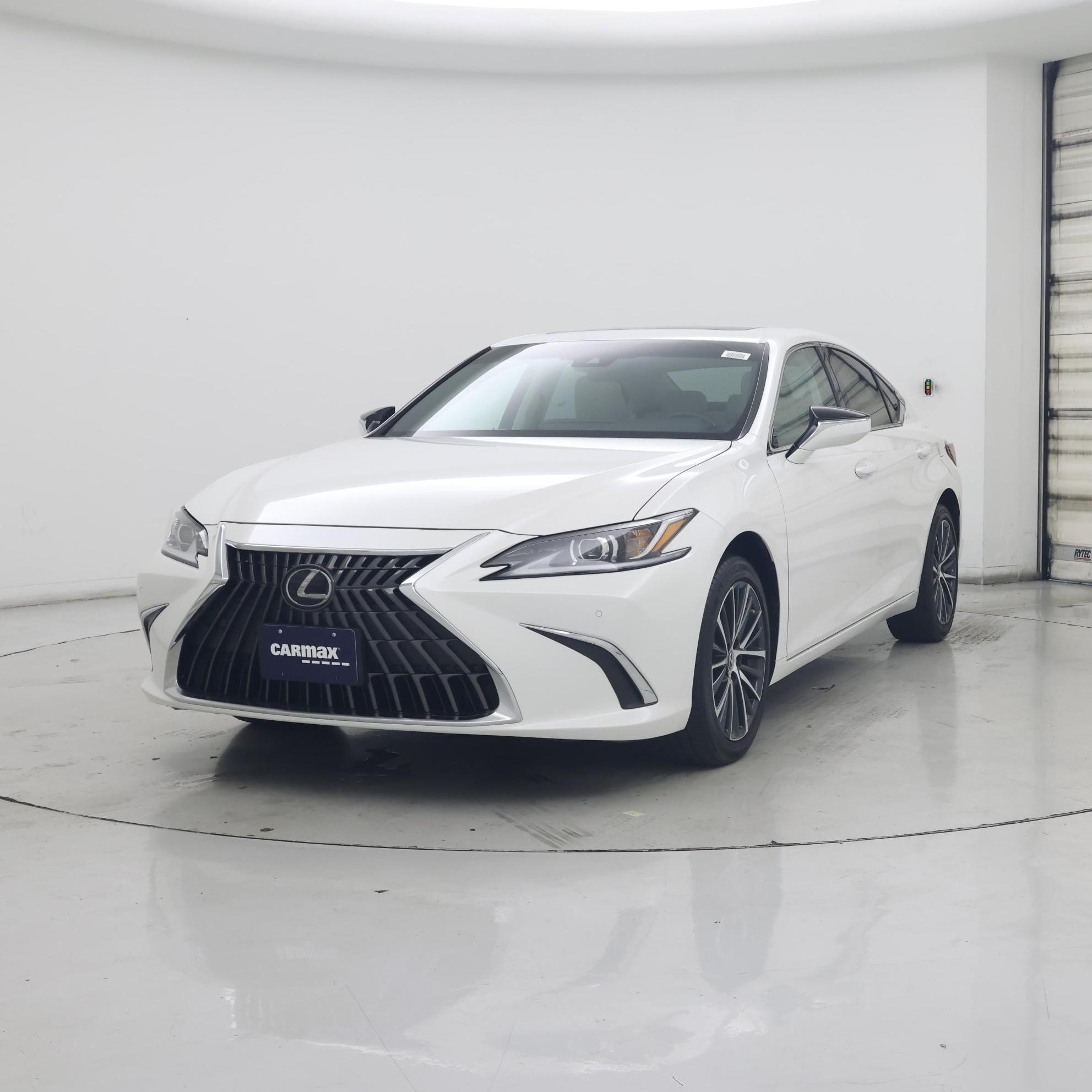 Thumbnail: 2024 Lexus ES - 4