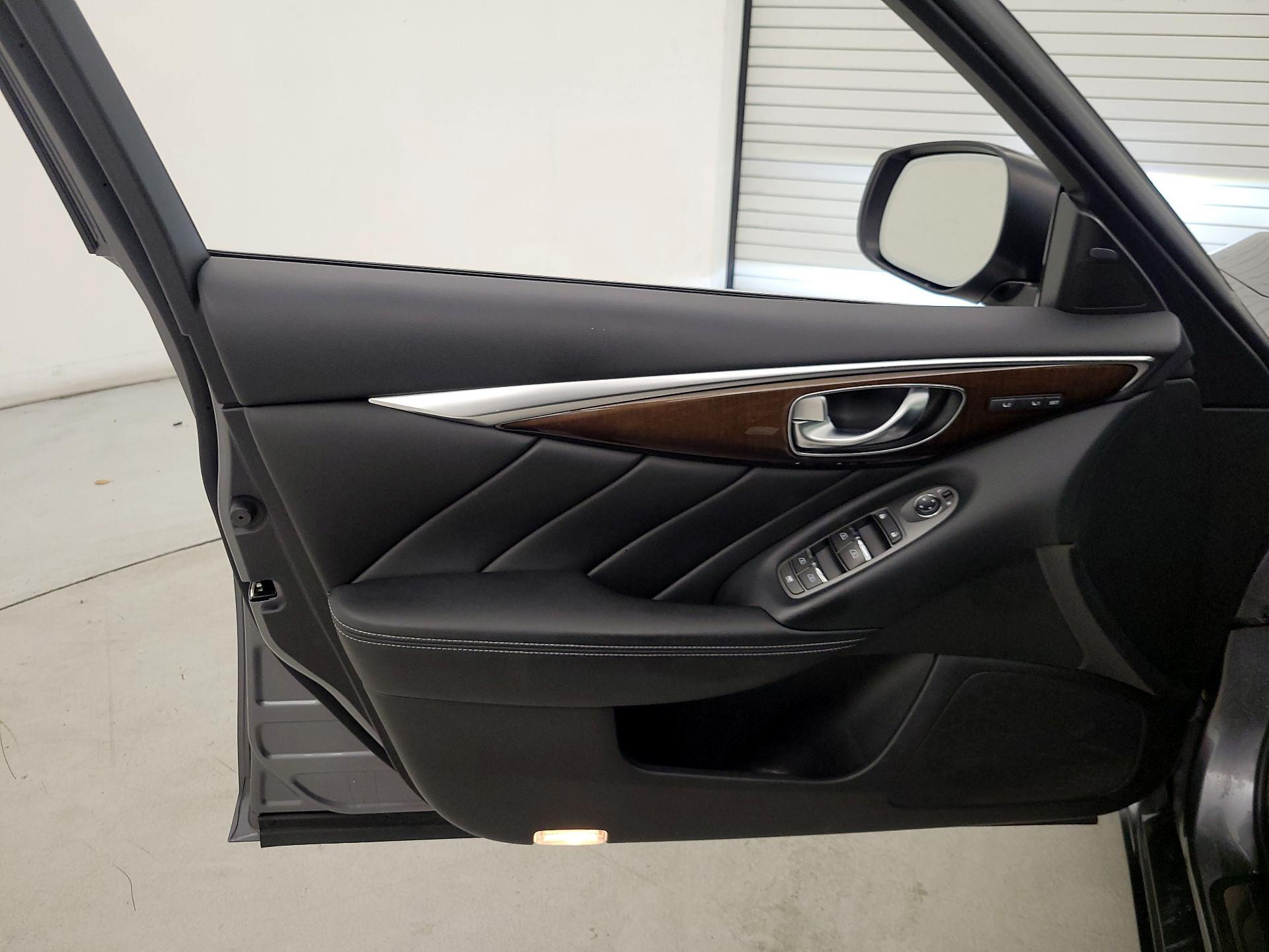 Thumbnail: 2016 INFINITI  - 12