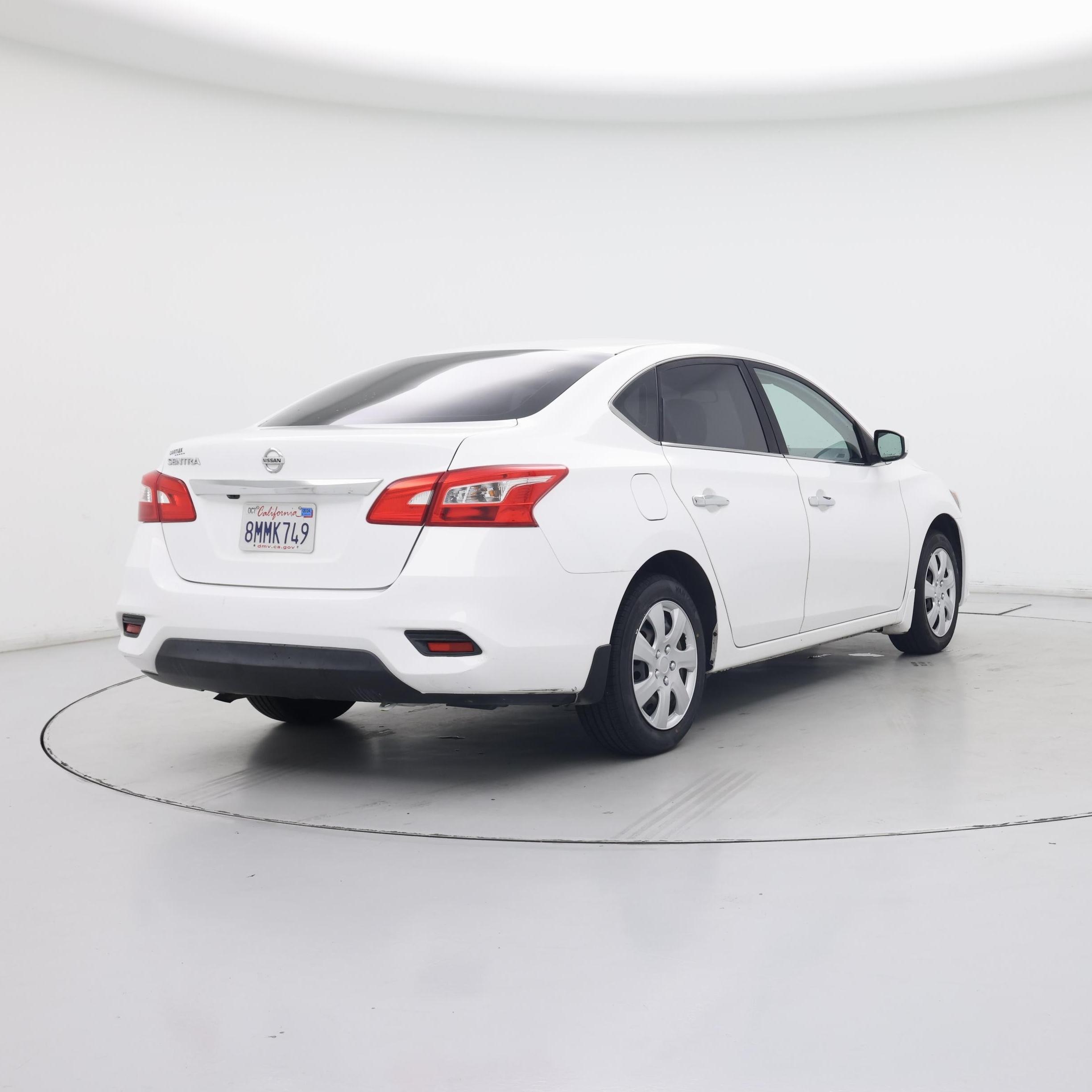 Thumbnail: 2019 Nissan Sentra - 8