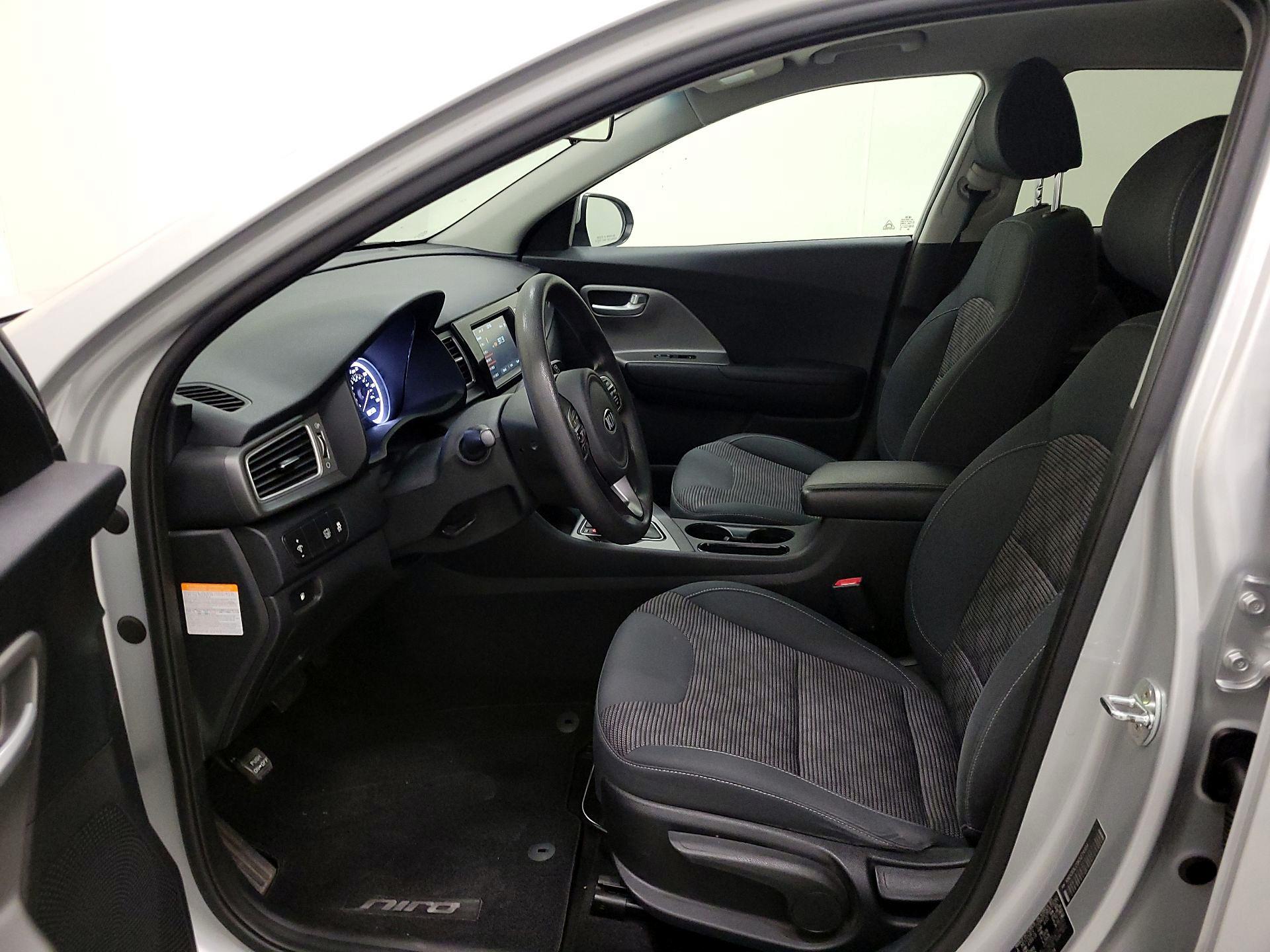 Thumbnail: 2019 Kia Niro - 11