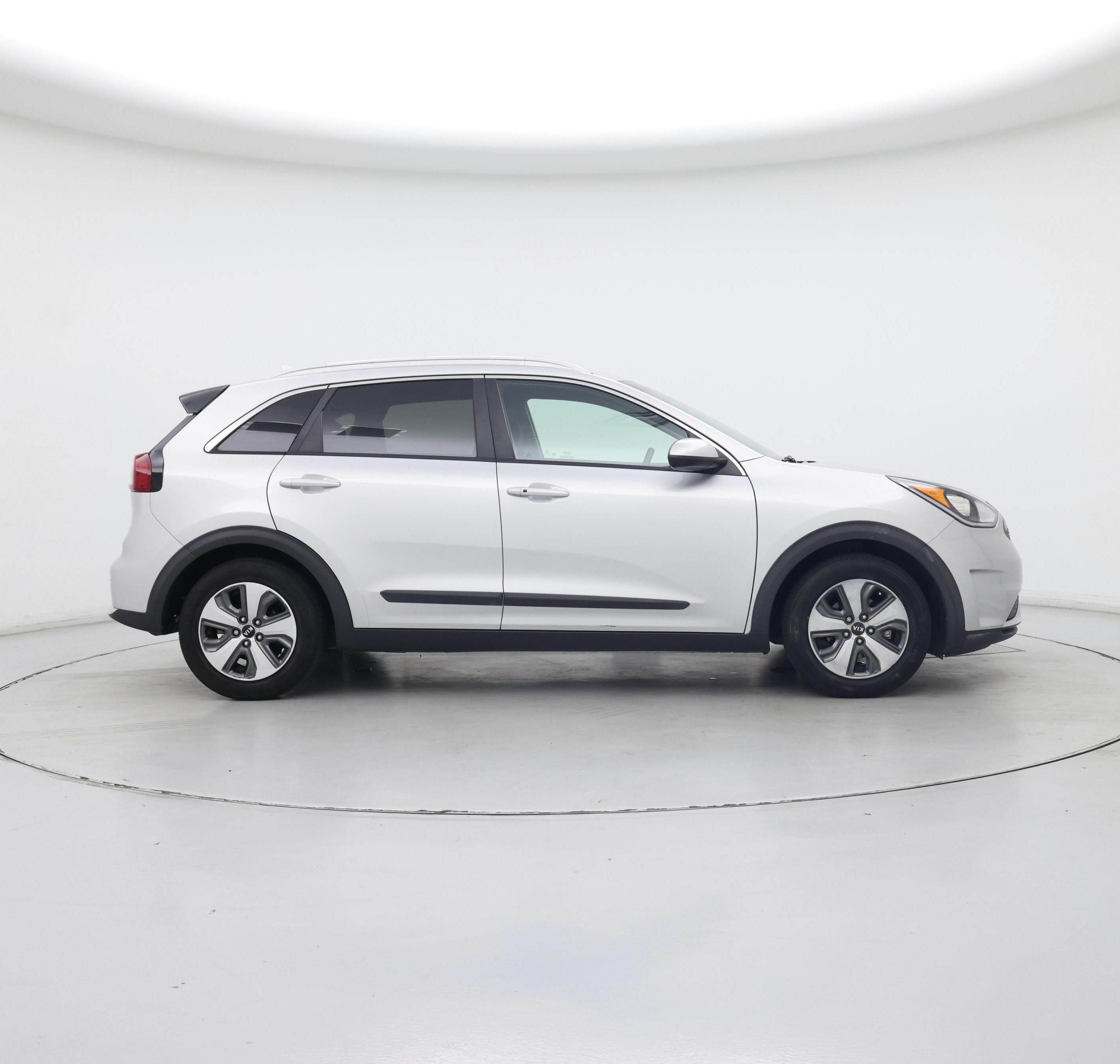 Thumbnail: 2019 Kia Niro - 7