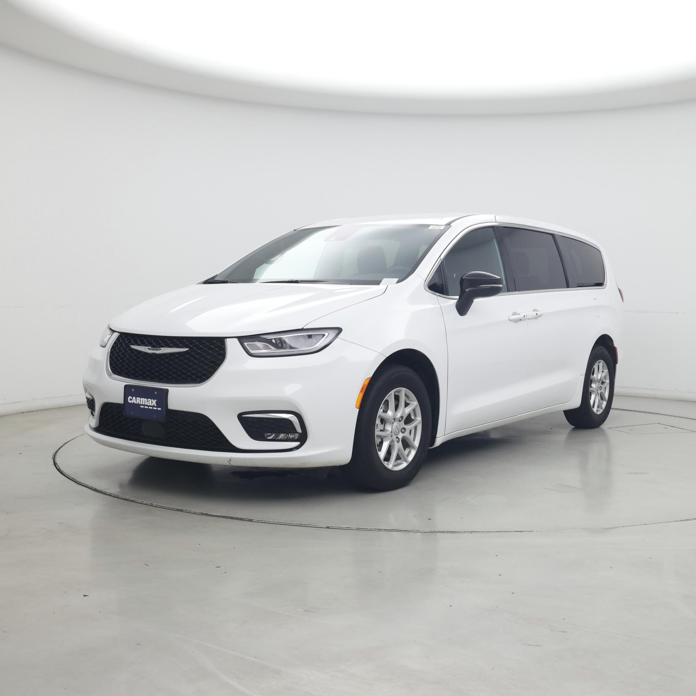 Thumbnail: 2026 Chrysler Pacifica - 4