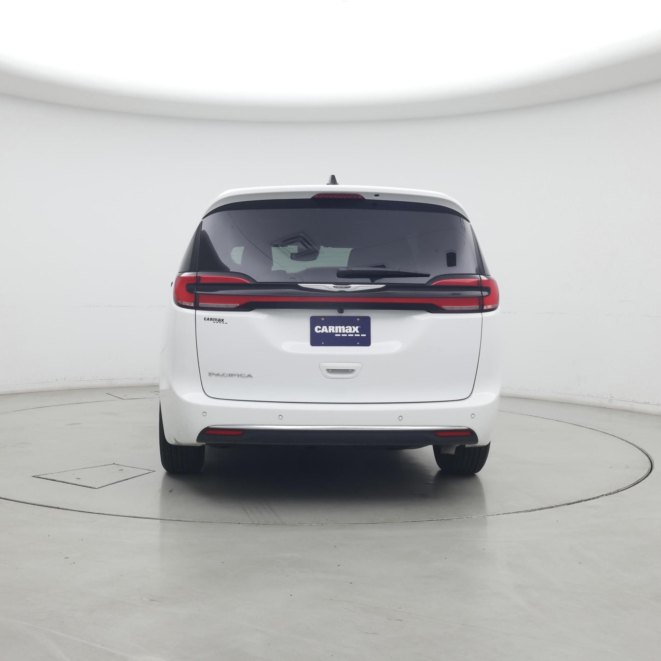 Thumbnail: 2026 Chrysler Pacifica - 6