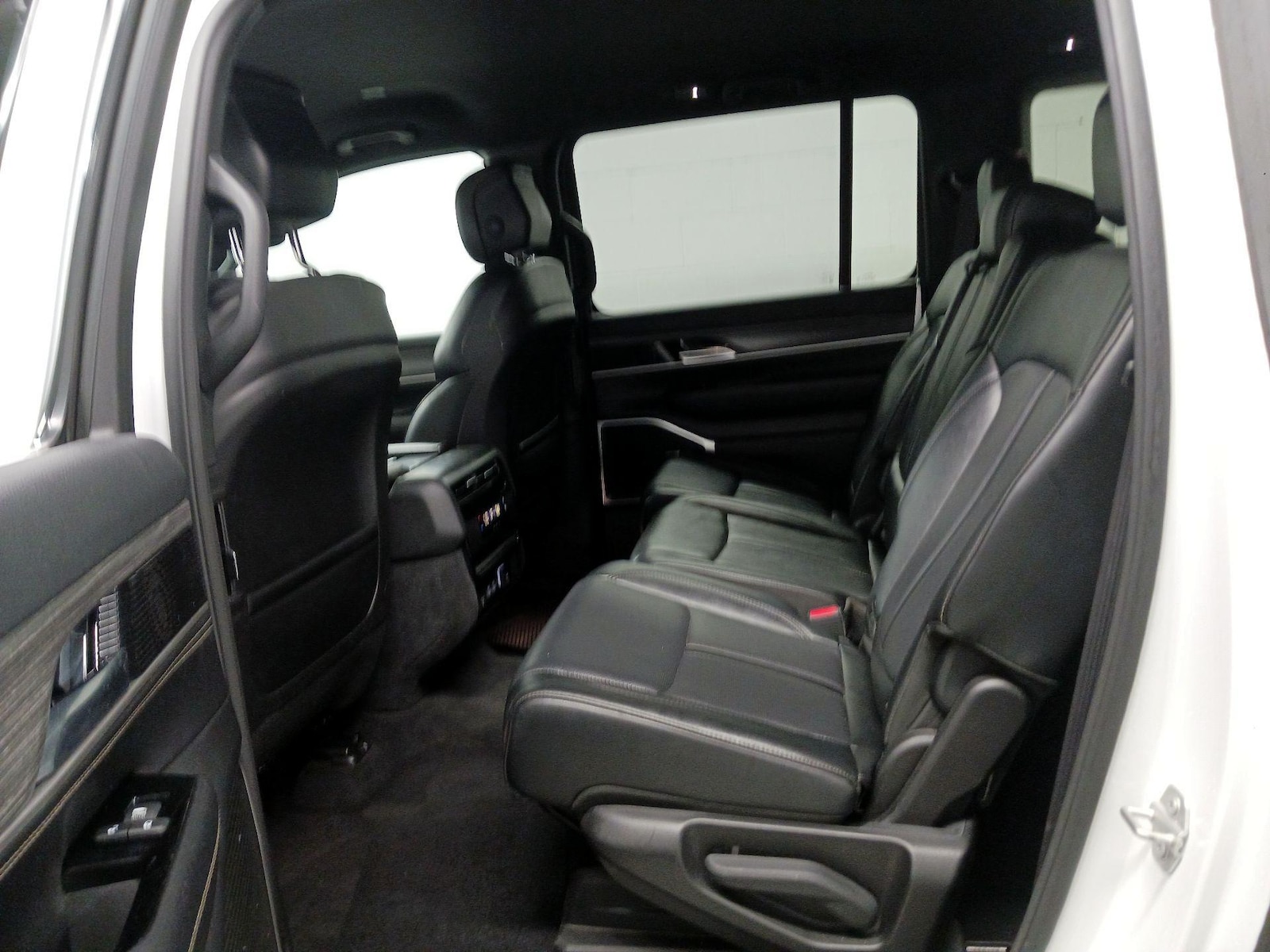 Rear Air Conditioning