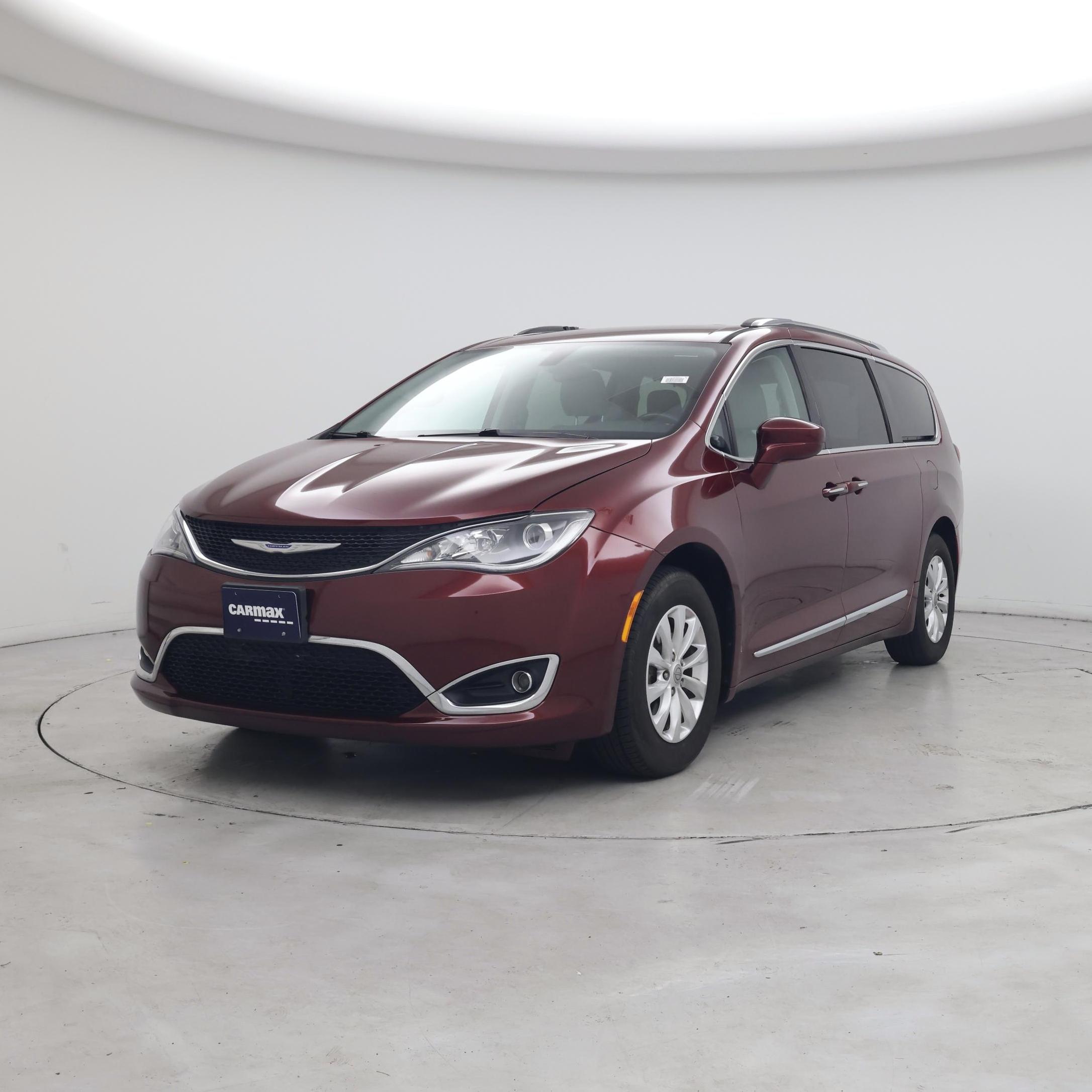 Thumbnail: 2019 Chrysler Pacifica - 4