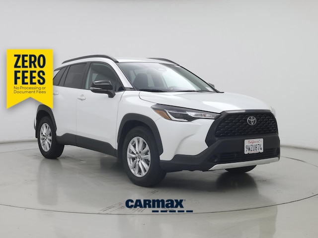 White 2025 Toyota Corolla Cross LE FWD SUV / Crossover Front-Wheel Drive Automatic