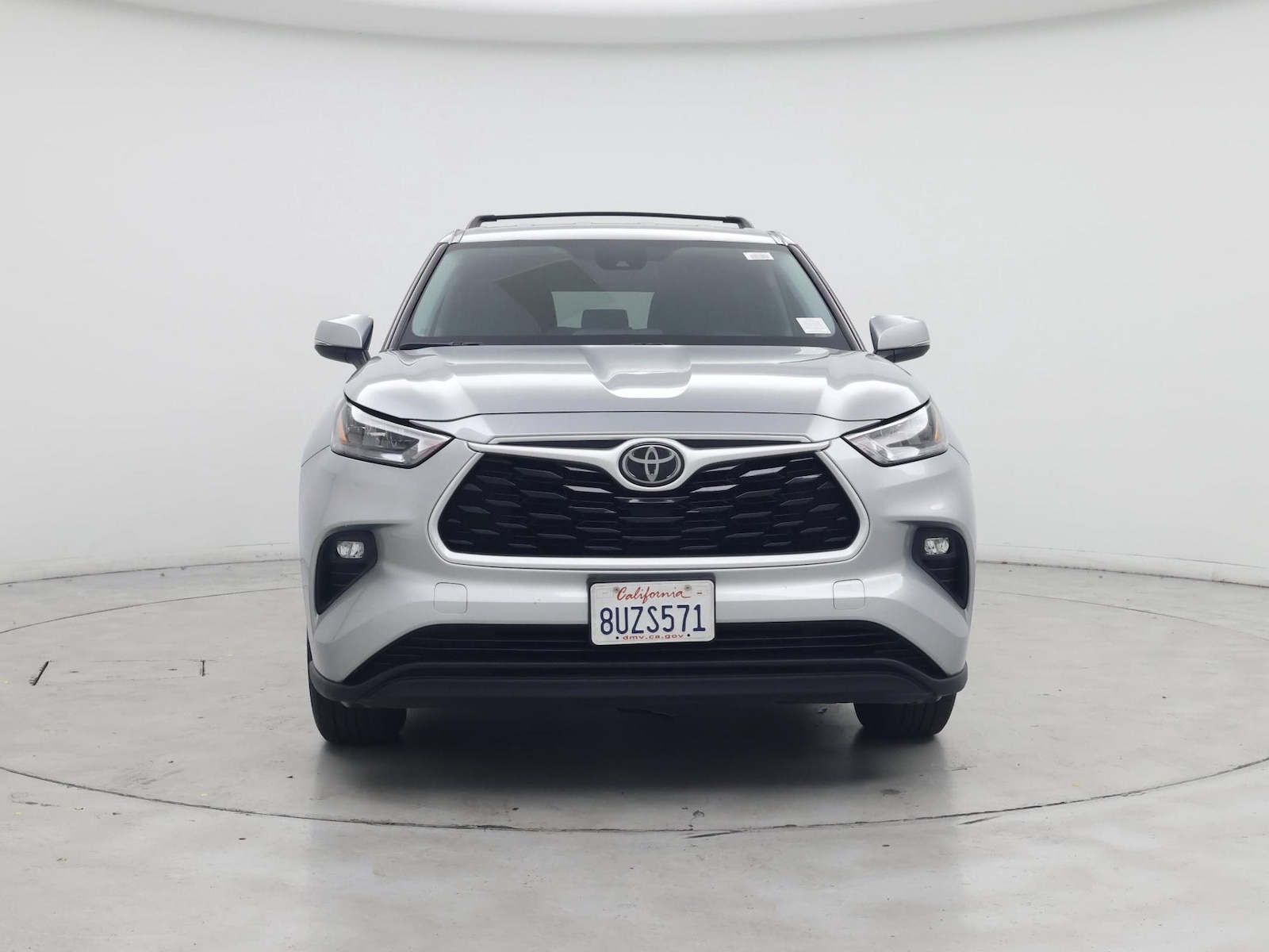 2020 Toyota Highlander LE - Photo 6