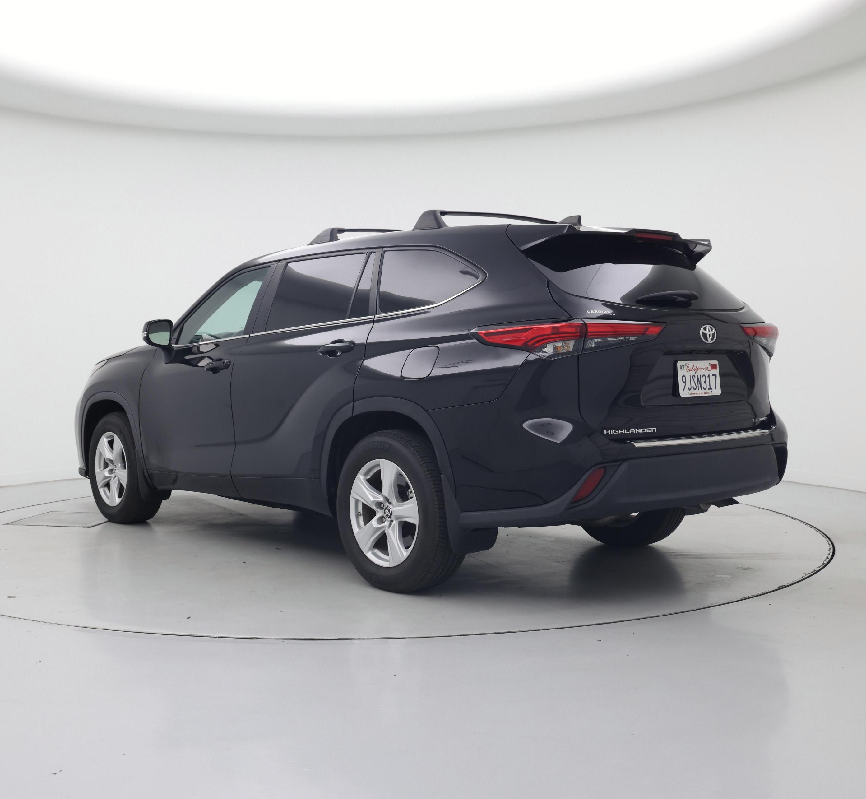 Thumbnail: 2023 Toyota Highlander - 2
