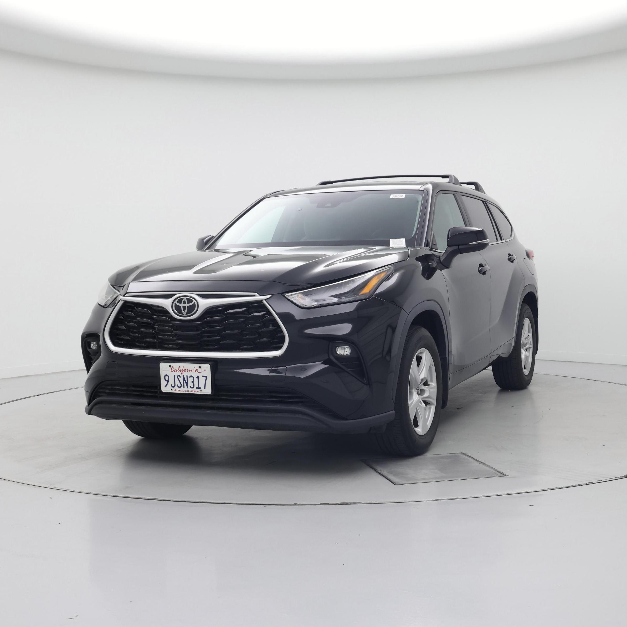 Thumbnail: 2023 Toyota Highlander - 4