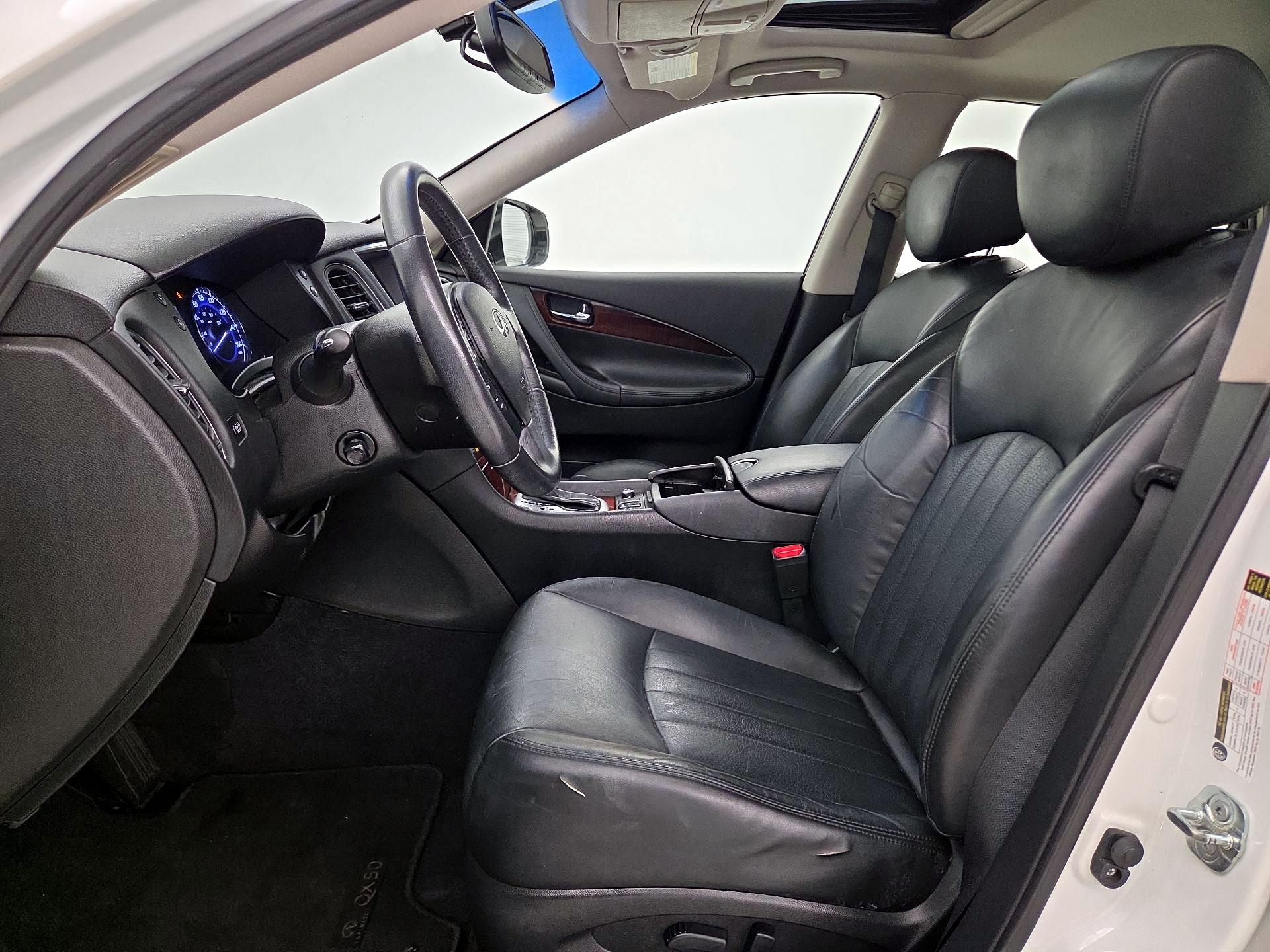 Thumbnail: 2016 INFINITI QX50 - 11